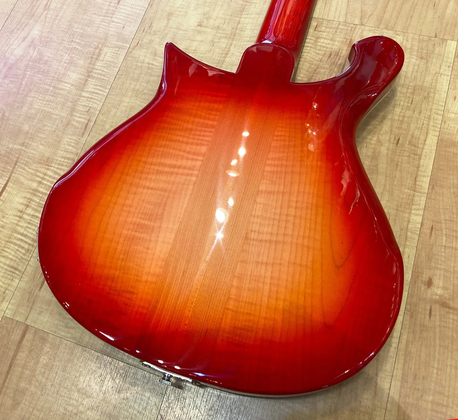 Rickenbacker 660 6-String Electric Guitar FireGlo — Andy Babiuk