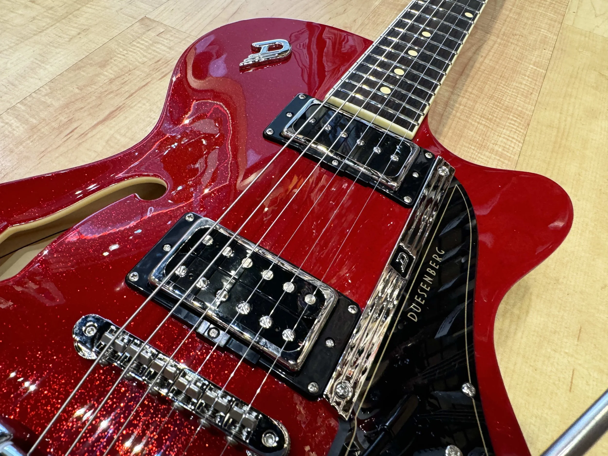 Pickups of the Duesenberg Starplayer TV Semi-Hollow Electric Guitar In Red Sparkle