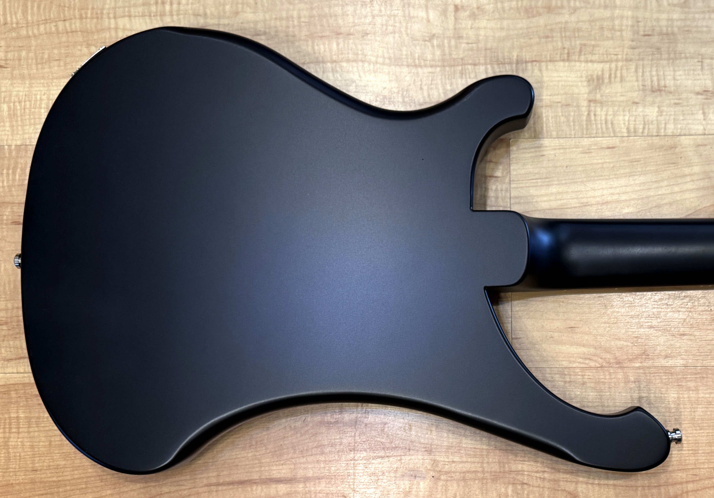 Back of the body of the Rickenbacker 4003S Bass Matte Black