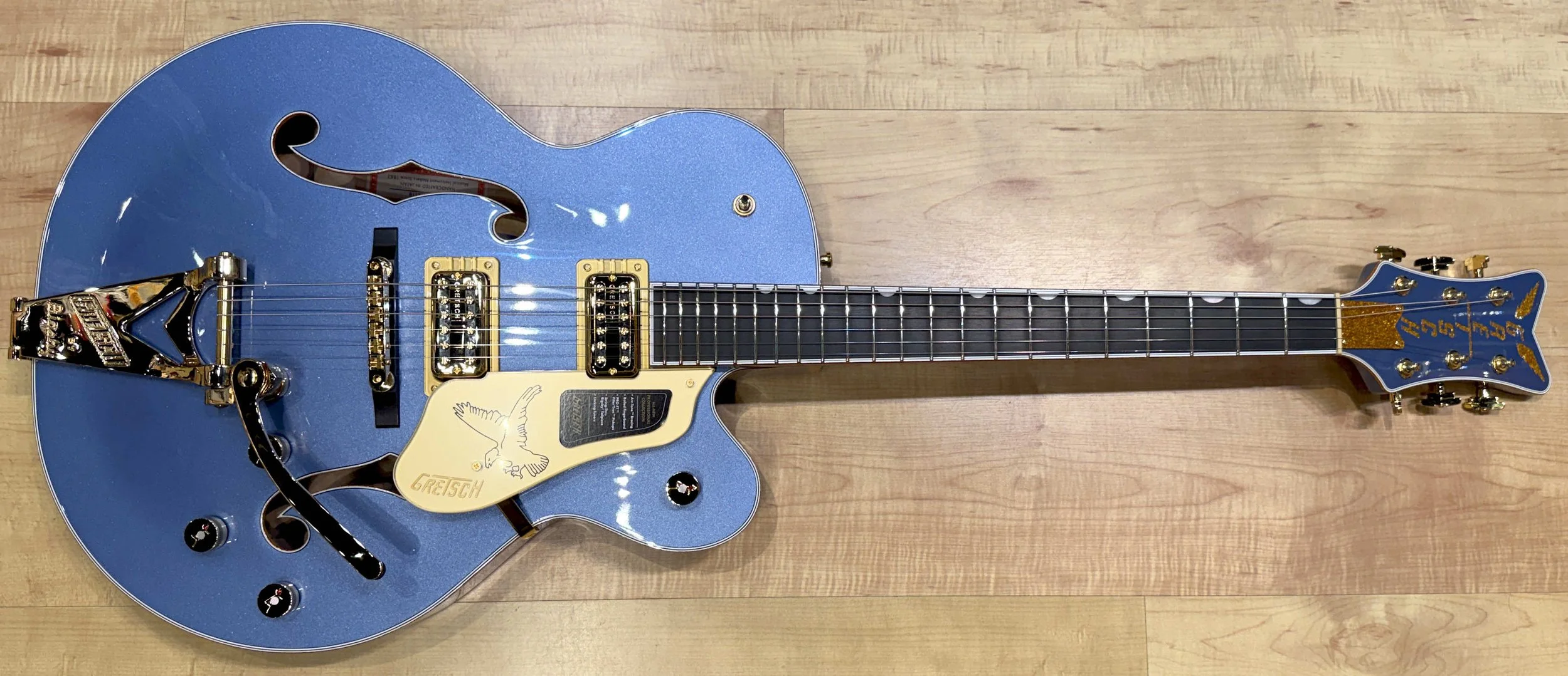 Front of the Gretsch Falcon Hollow Body Single-Cut Guitar with String-Thru Bigsby and Gold Hardware Cerulean Smoke Blue