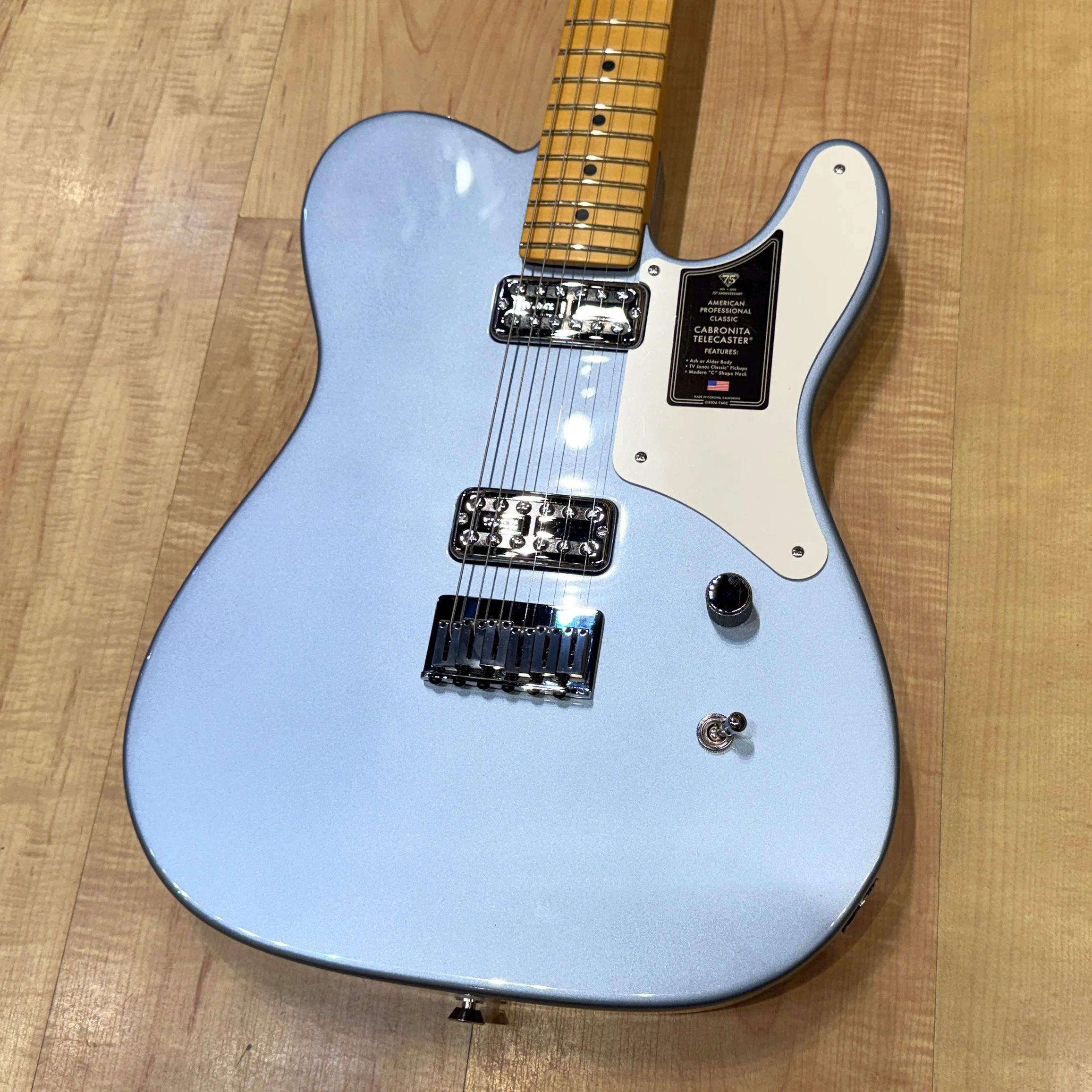 Fender 75th Anniversary American Professional Classic Cabronita Telecaster (Ice Blue Metallic)
