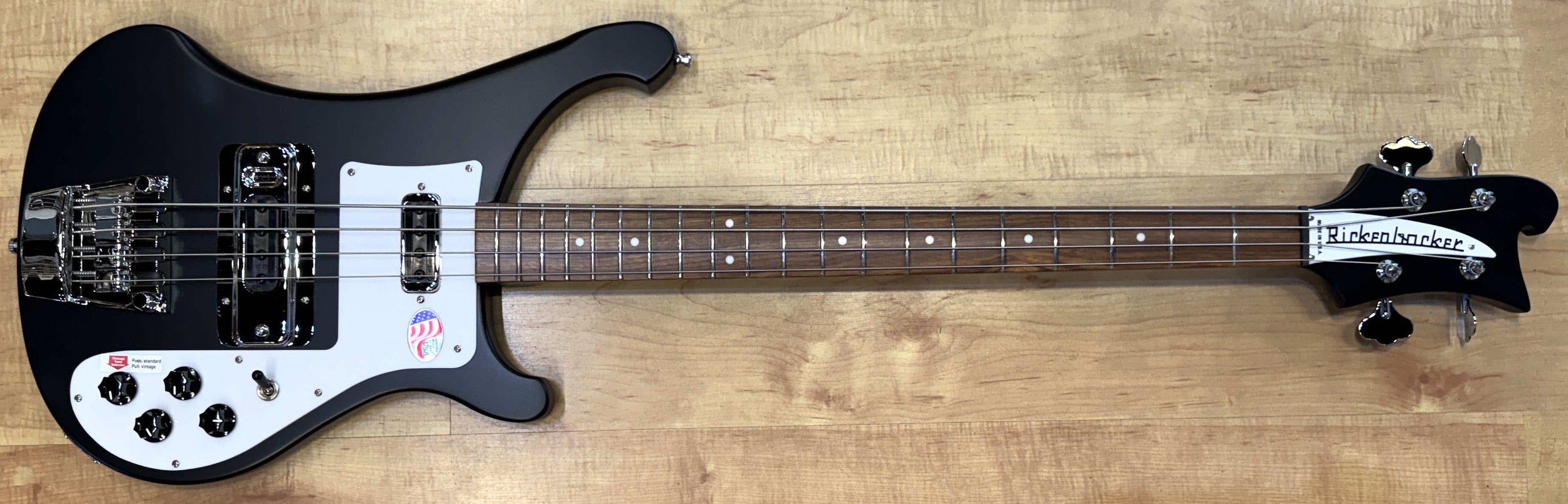 Front of the Rickenbacker 4003S Bass Matte Black