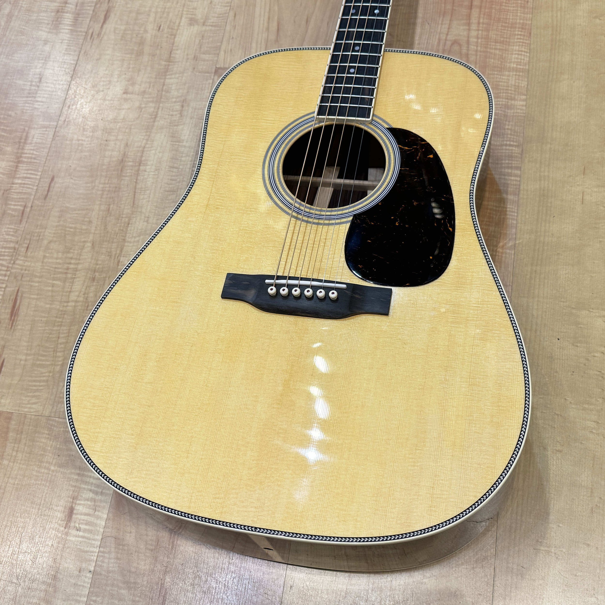 Martin Standard Series HD-35 Acoustic Guitar Previous Version