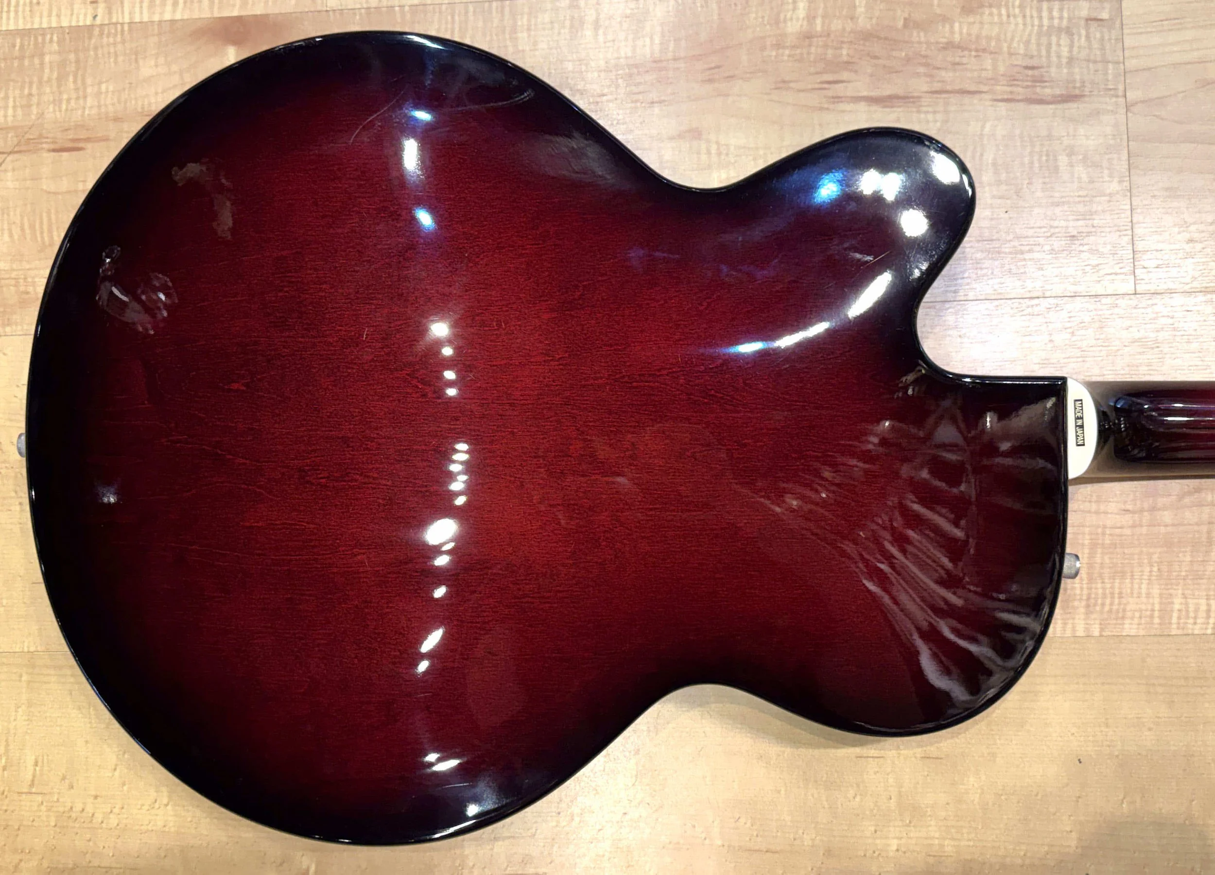 back of the Gretsch 6119-62HT Tennessean Semi-Hollow Electric Guitar- Used 2001