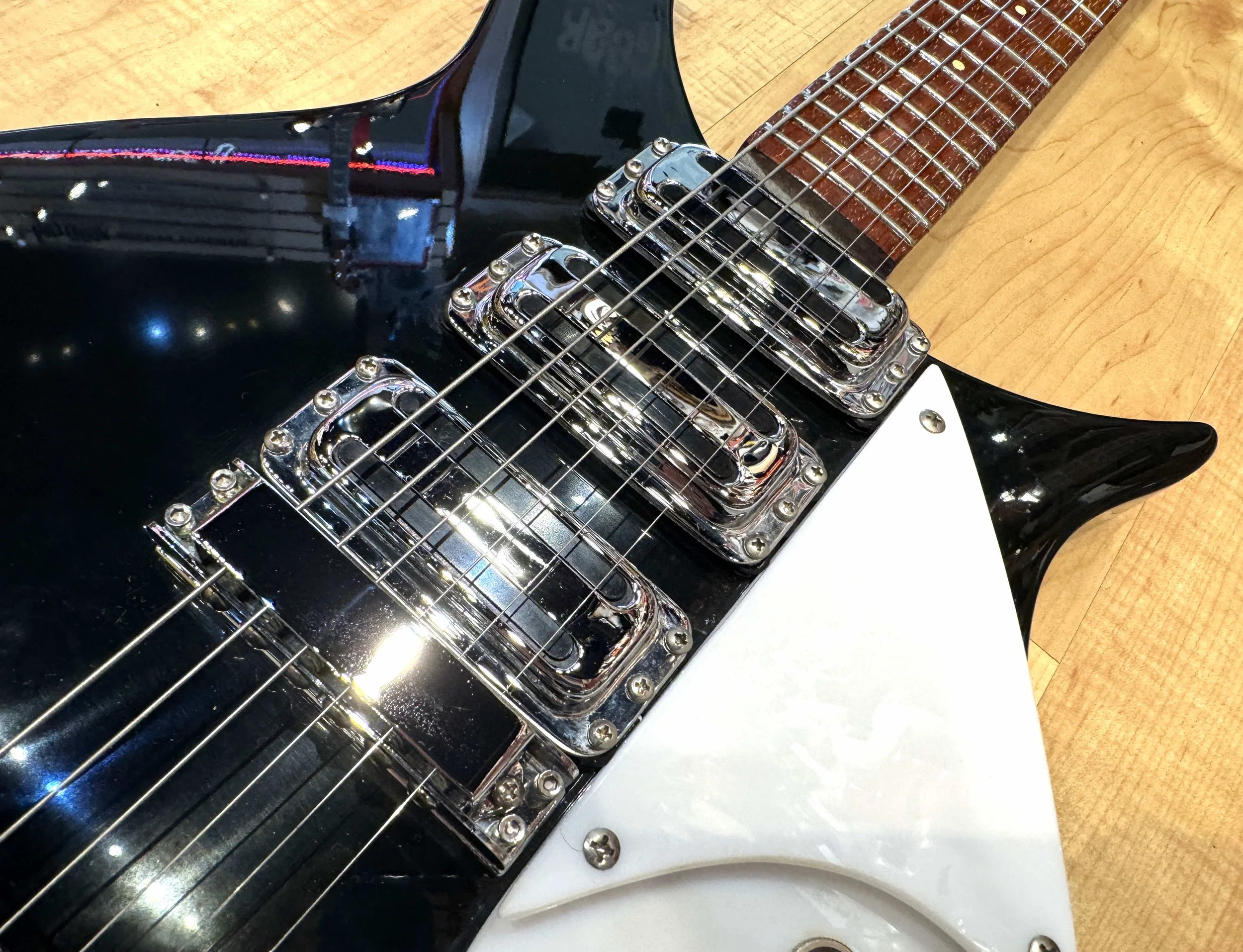 Pickups of the Rickenbacker 325V64 Short-Scale Electric Guitar (JetGlo) - Vintage 1984