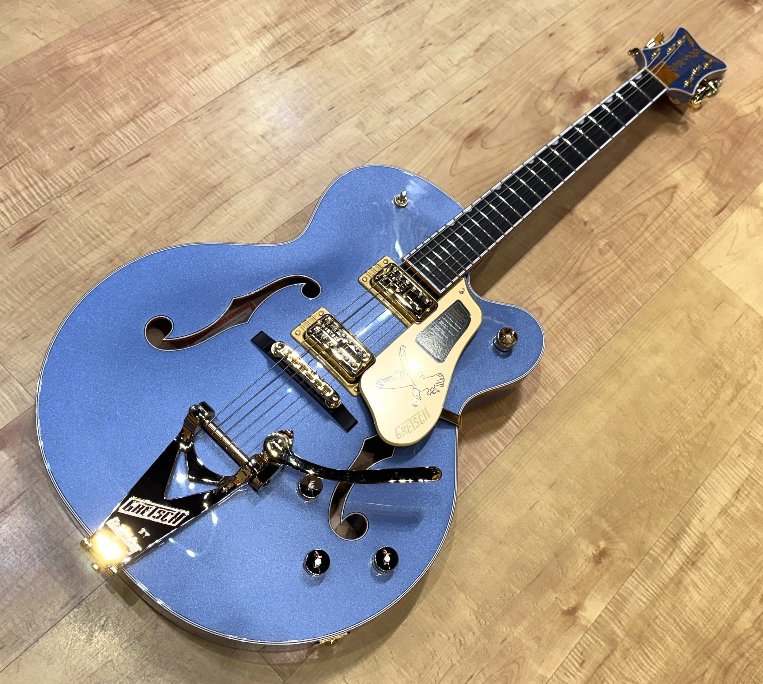Full view of the Gretsch Falcon Hollow Body Single-Cut Guitar with String-Thru Bigsby and Gold Hardware Cerulean Smoke Blue