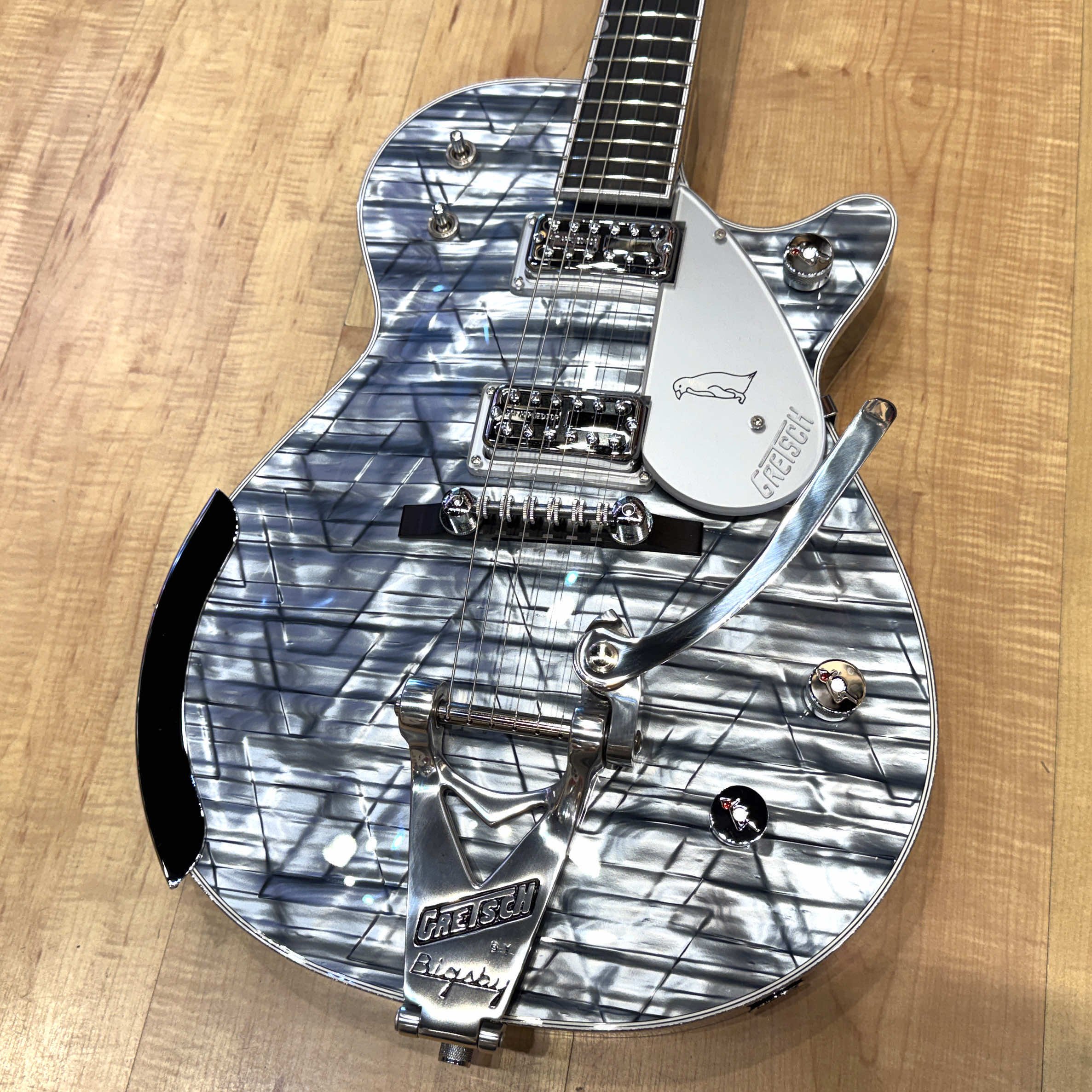 Gretsch G6134T-58 Limited Edition Penguin with String-Thru Bigsby Electric Guitar (Light Blue Pearl)