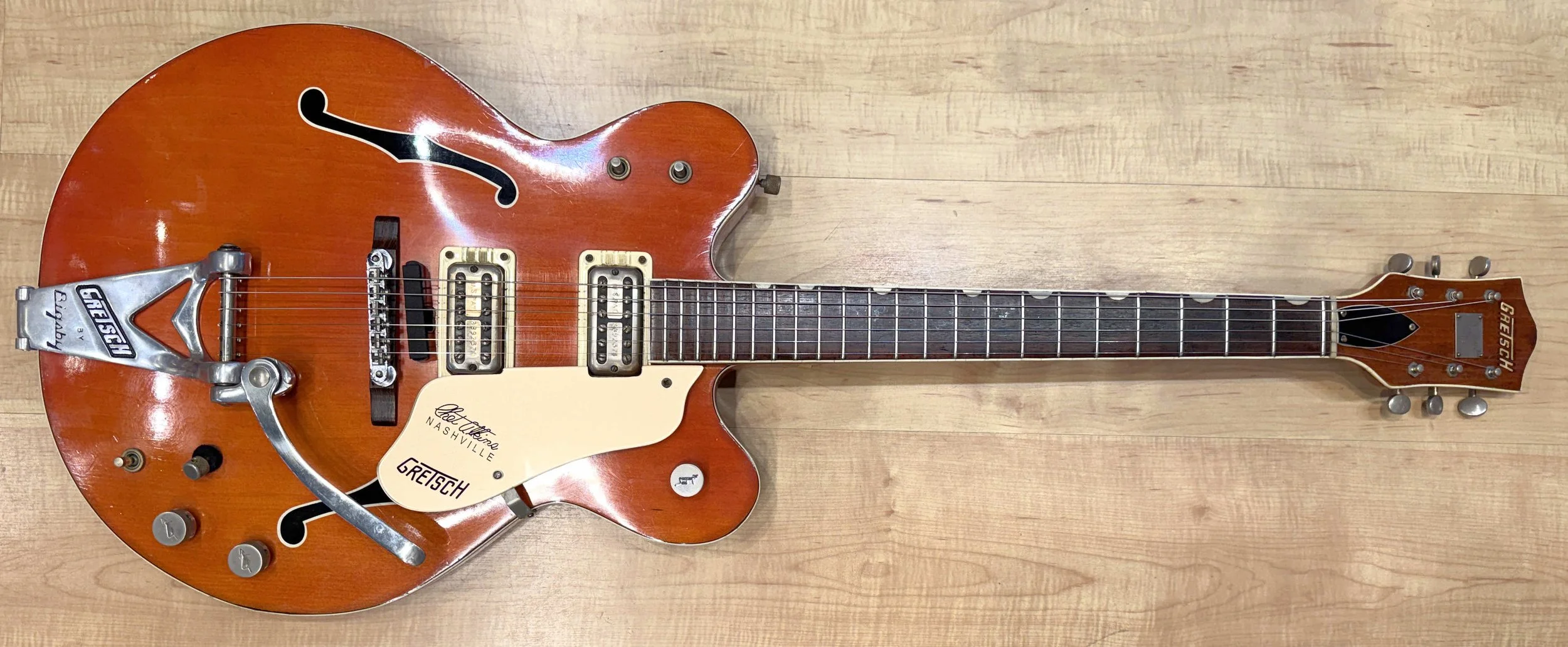 Vintage_1967_Gretsch_Model_6120_Chet_Atkins_Hollowbody_Thinline_Electric_Guitar_Orange_Stain_Double_Cut_0448.jpg