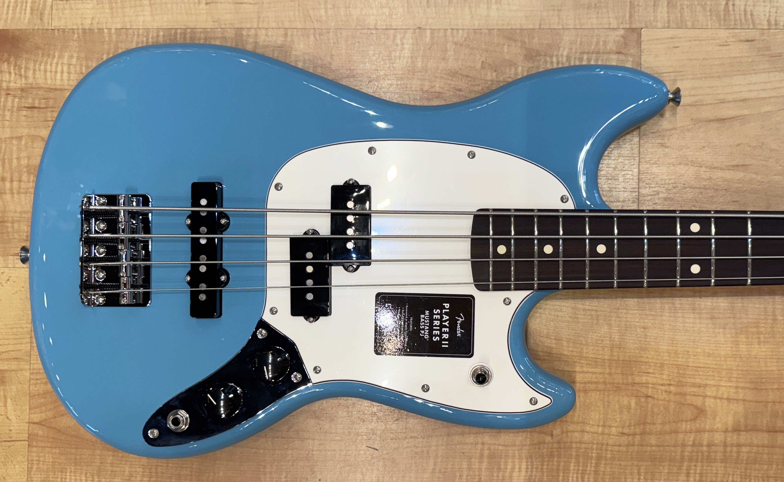 Body of the Fender Player II Mustang Bass PJ In Aquatone Blue