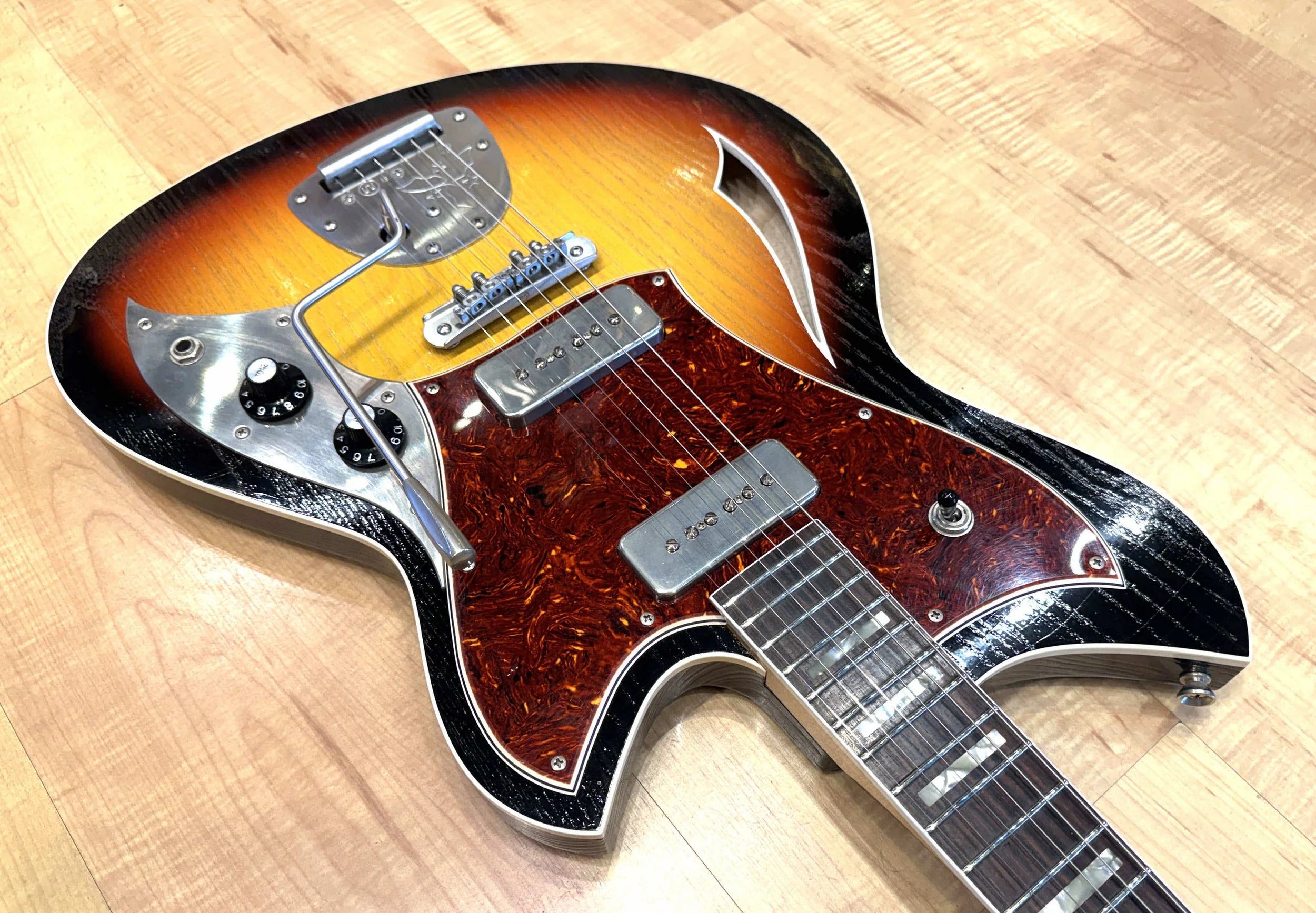 Side of the Novo Miris J Custom Semi-Hollow Body Electric Guitar in 64 3-Tone Burst