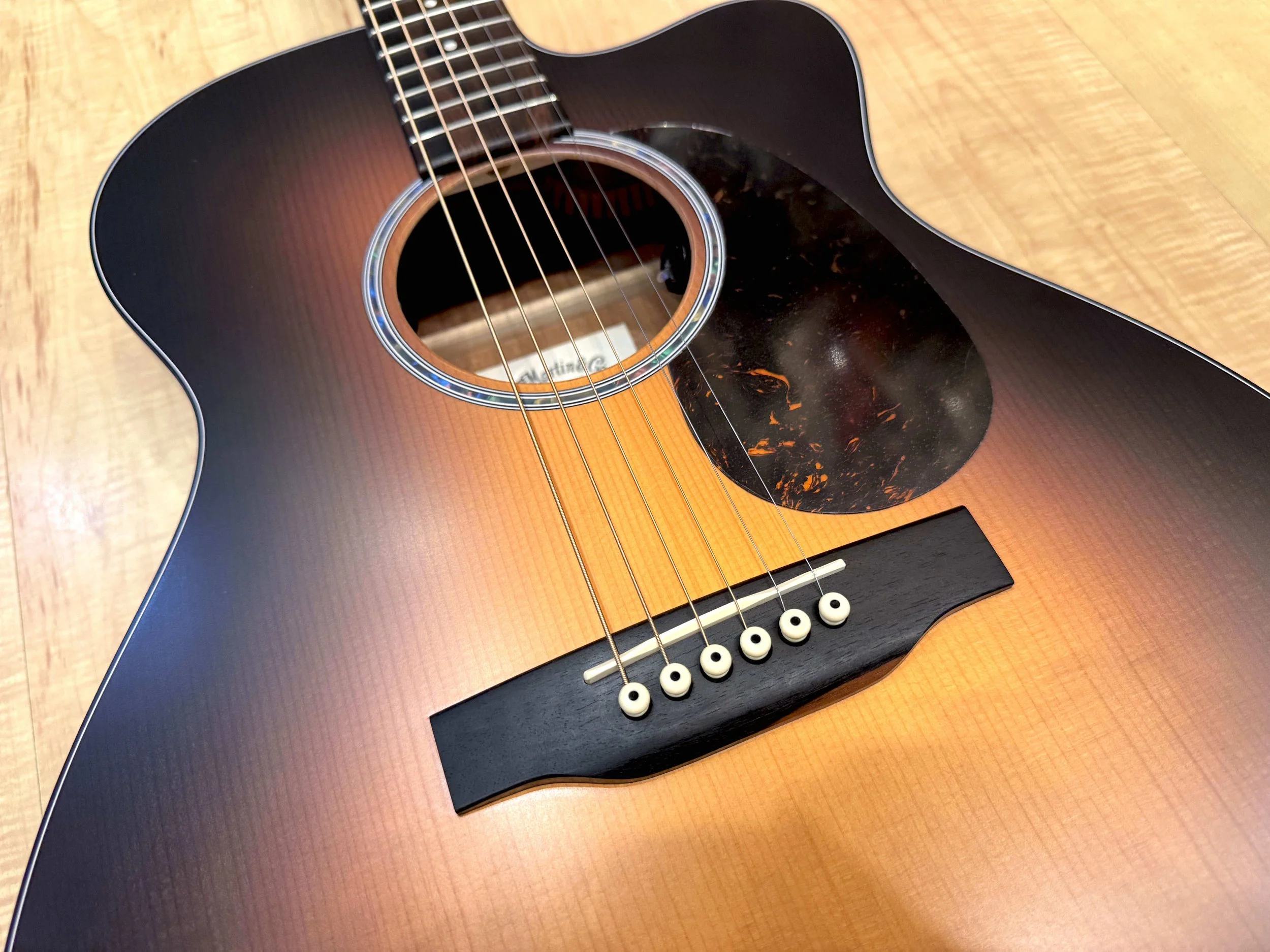 Bridge of the the Martin Road Series OMC-10E Modern Burst
