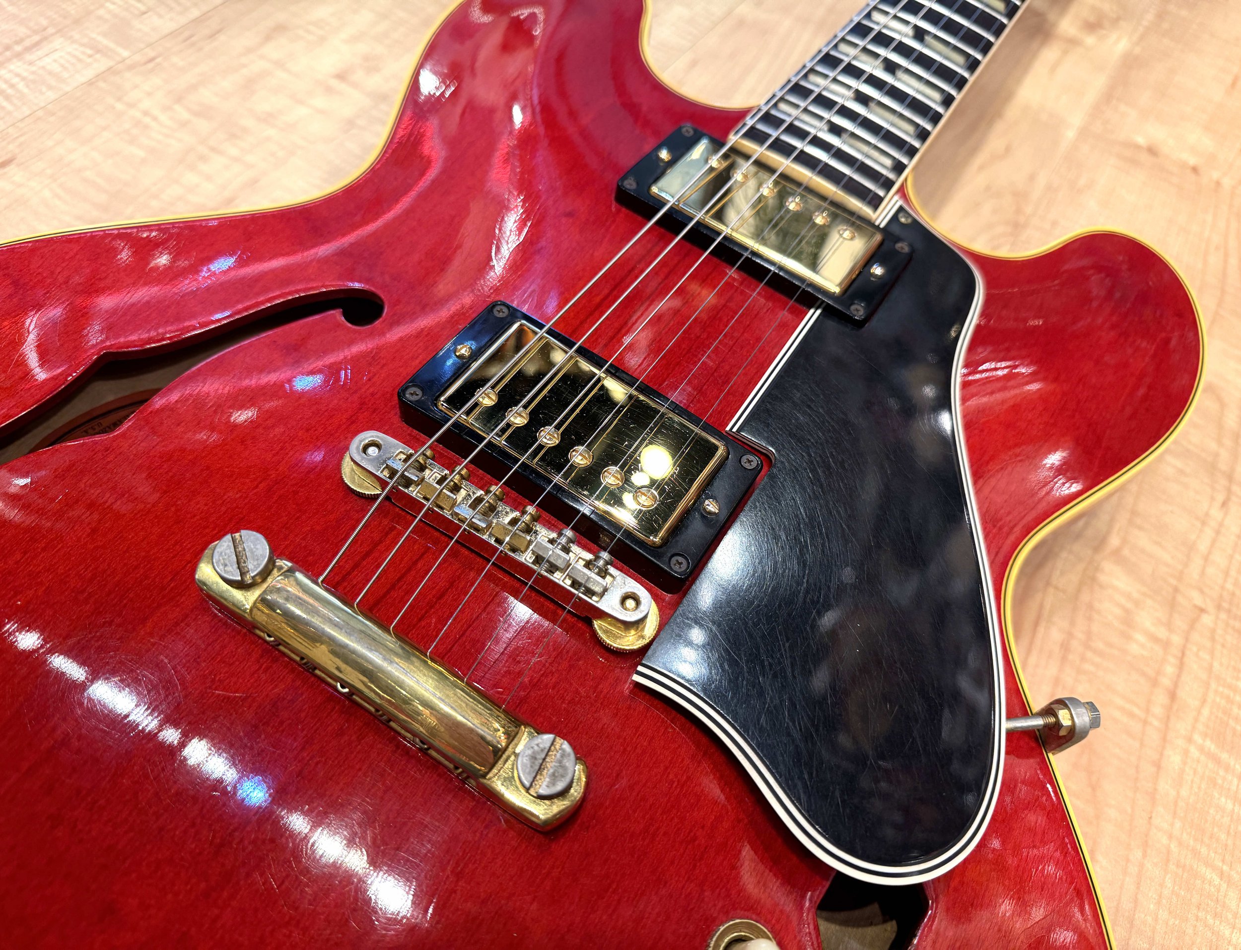 Hardware of the Gibson ES-345TD Thinline Semi-Hollow Electric Archtop Guitar - Vintage 1960