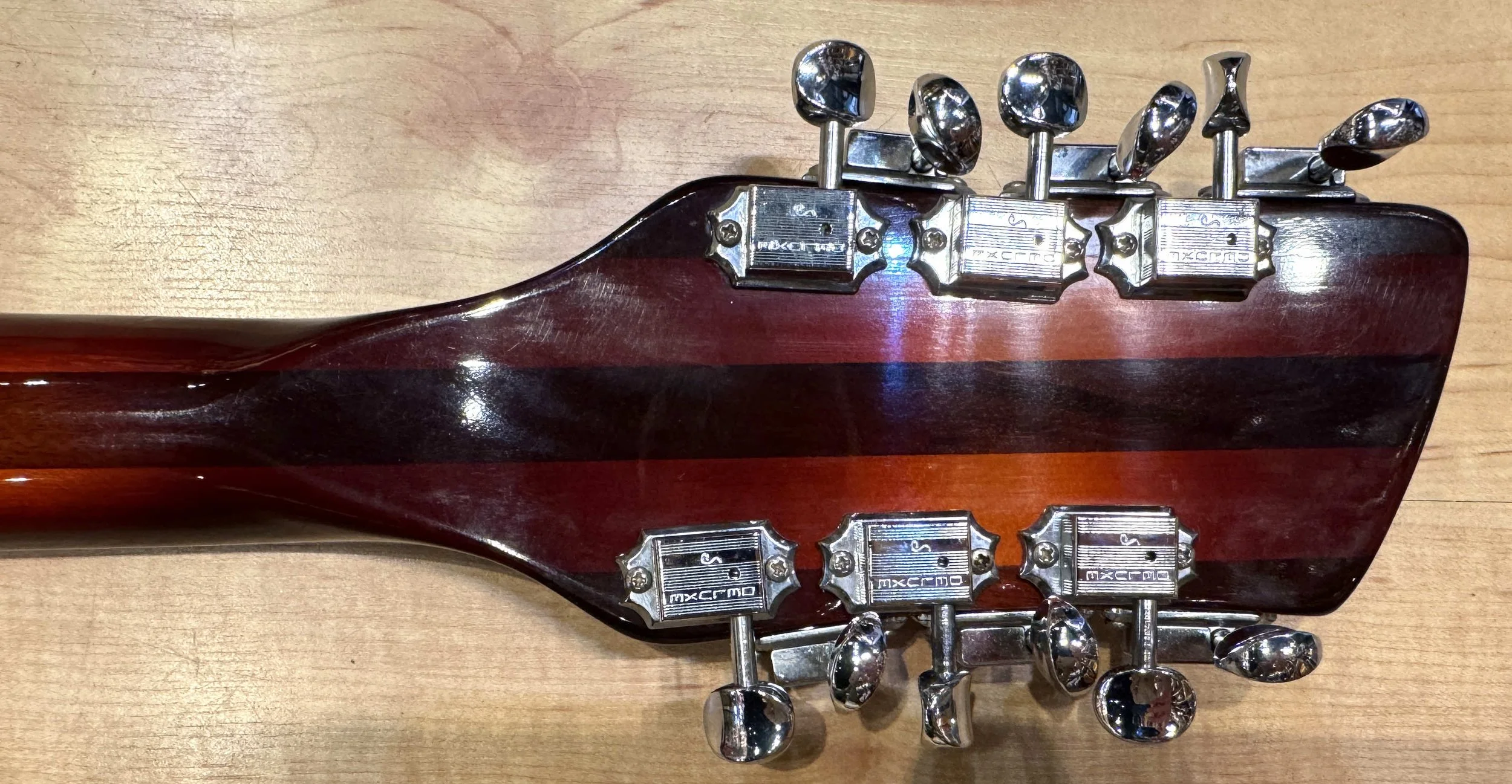 Tuners of the Rickenbacker 360/12V64 Reissue 12-String Electric Guitar In FireGlo Vintage 1987