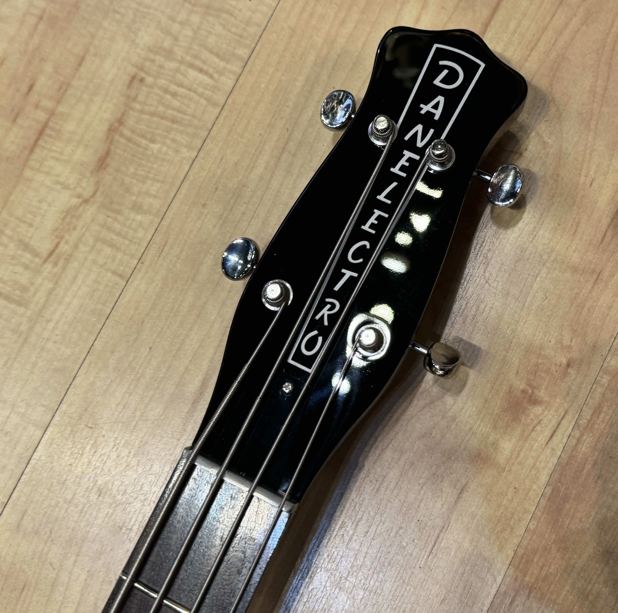 Headstock of the Danelectro Longhorn Bass Guitar in Black