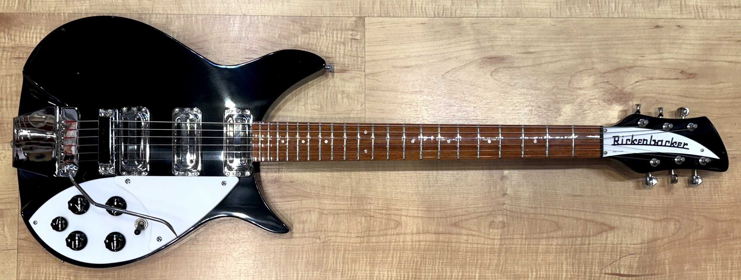 Front of the Rickenbacker 350V63 Liverpool Electric Guitar w/ Accent Vibrato - Full Scale Version (JetGlo) - Used 2012