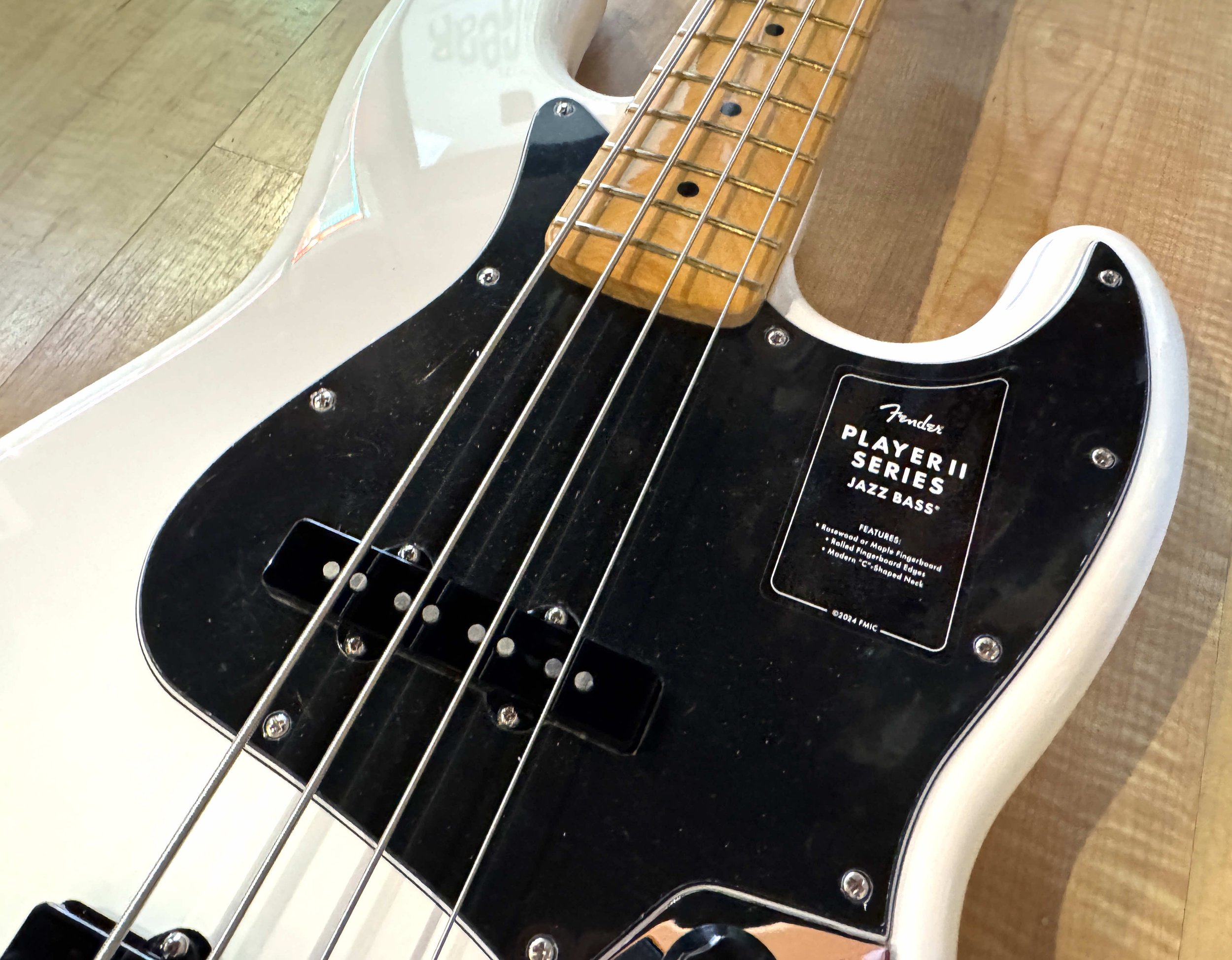 Pickups of the Fender Player II Jazz Bass In Polar White