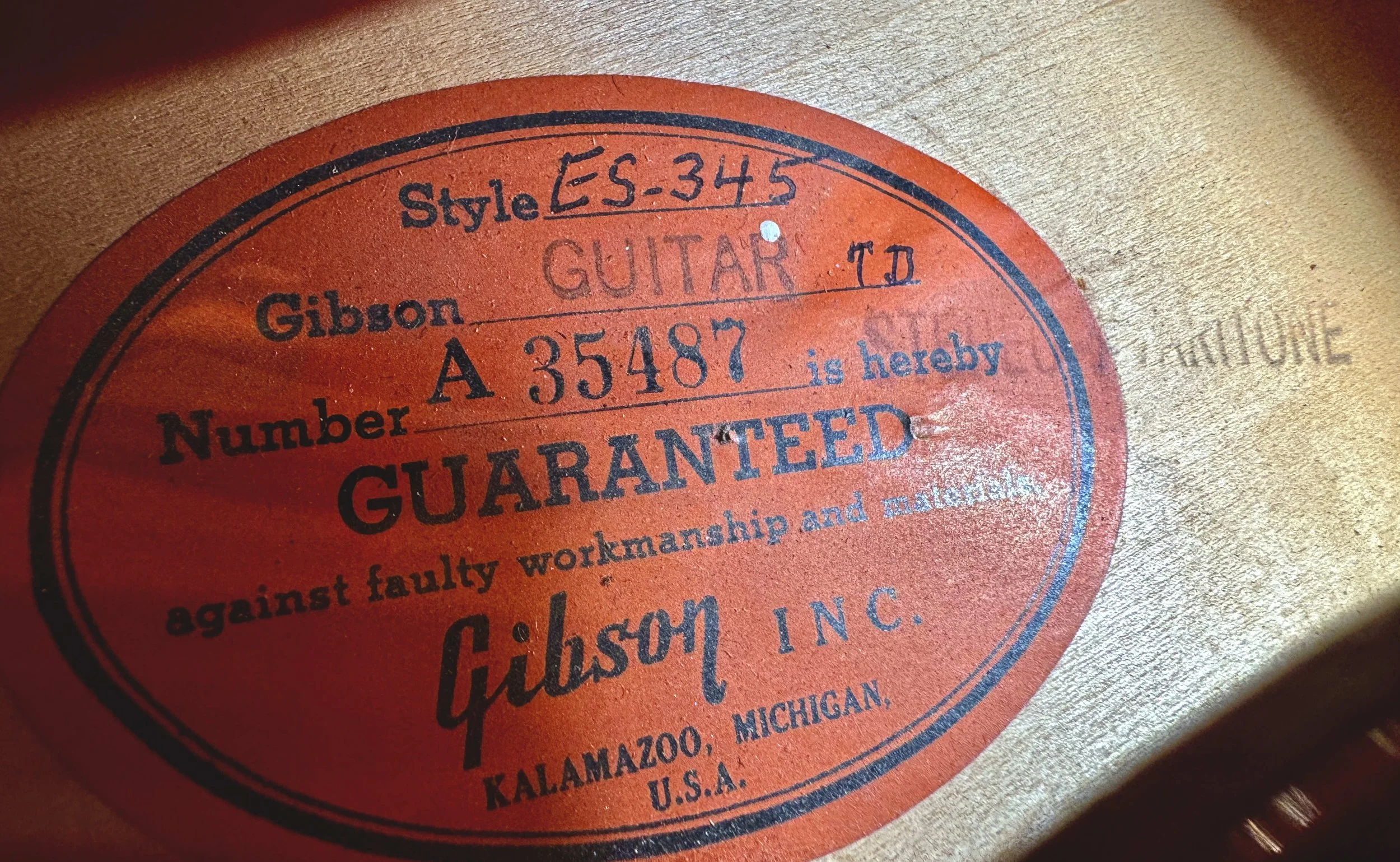 Label of the Gibson ES-345TD Thinline Semi-Hollow Electric Archtop Guitar - Vintage 1960