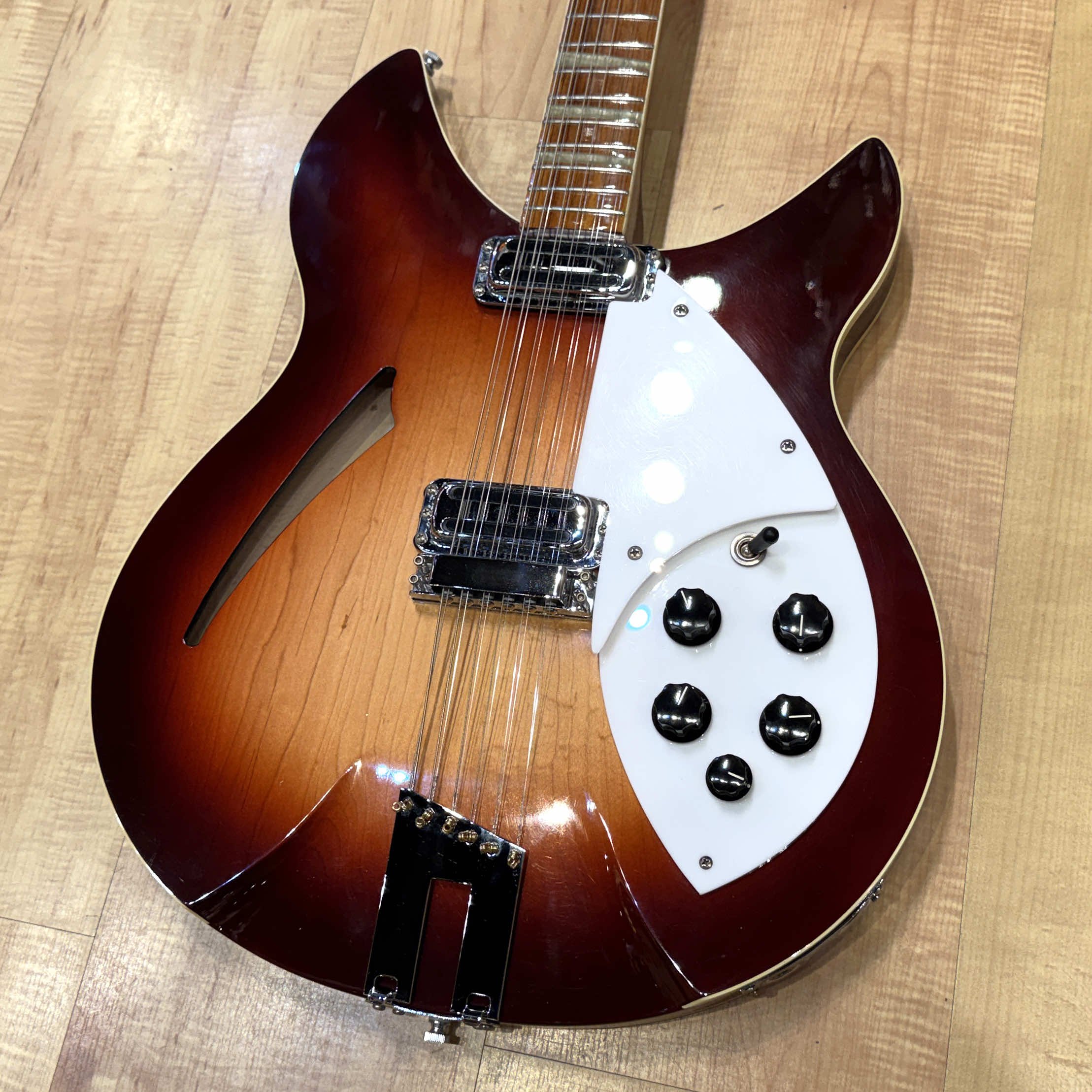 Rickenbacker 360/12V64 Reissue 12-String Electric Guitar In FireGlo Vintage 1987