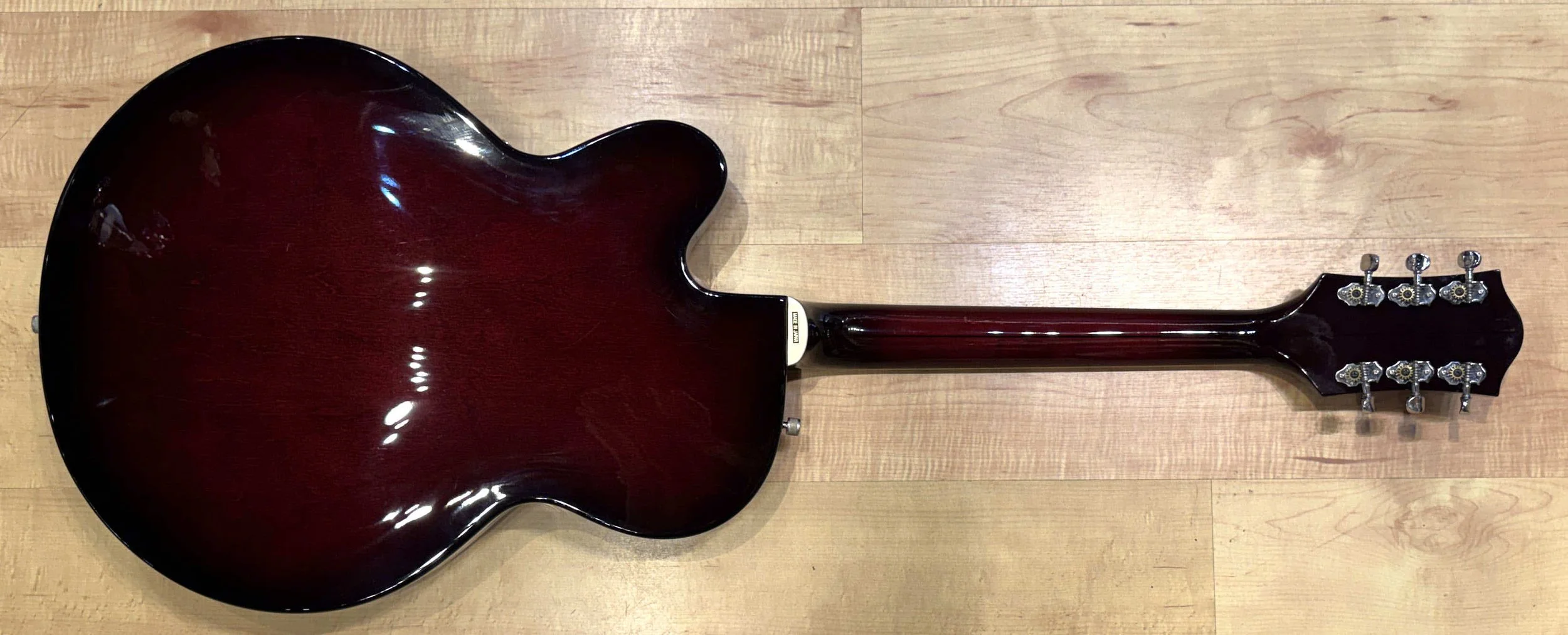 back of the Gretsch 6119-62HT Tennessean Semi-Hollow Electric Guitar- Used 2001
