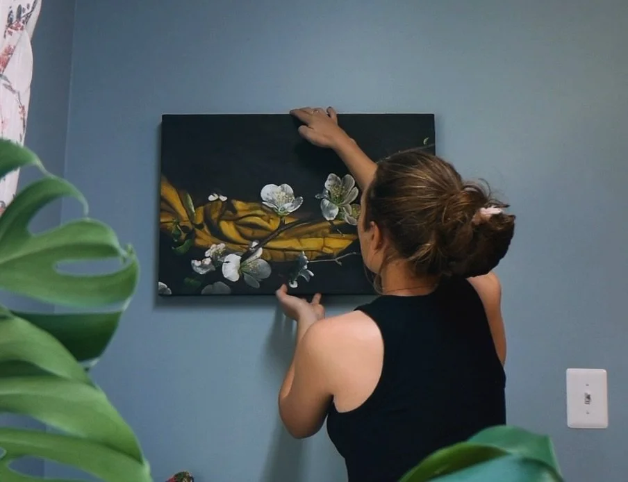 I&rsquo;m so excited to announce that &ldquo;Soft, Still&rdquo; will be a part of @broadbelviderefineart &lsquo;s show, Lumi&egrave;re,  next month! She will also be joined by my piece &ldquo;In Repose&rdquo; (the radishes) 🫶🏻 

This show brings li