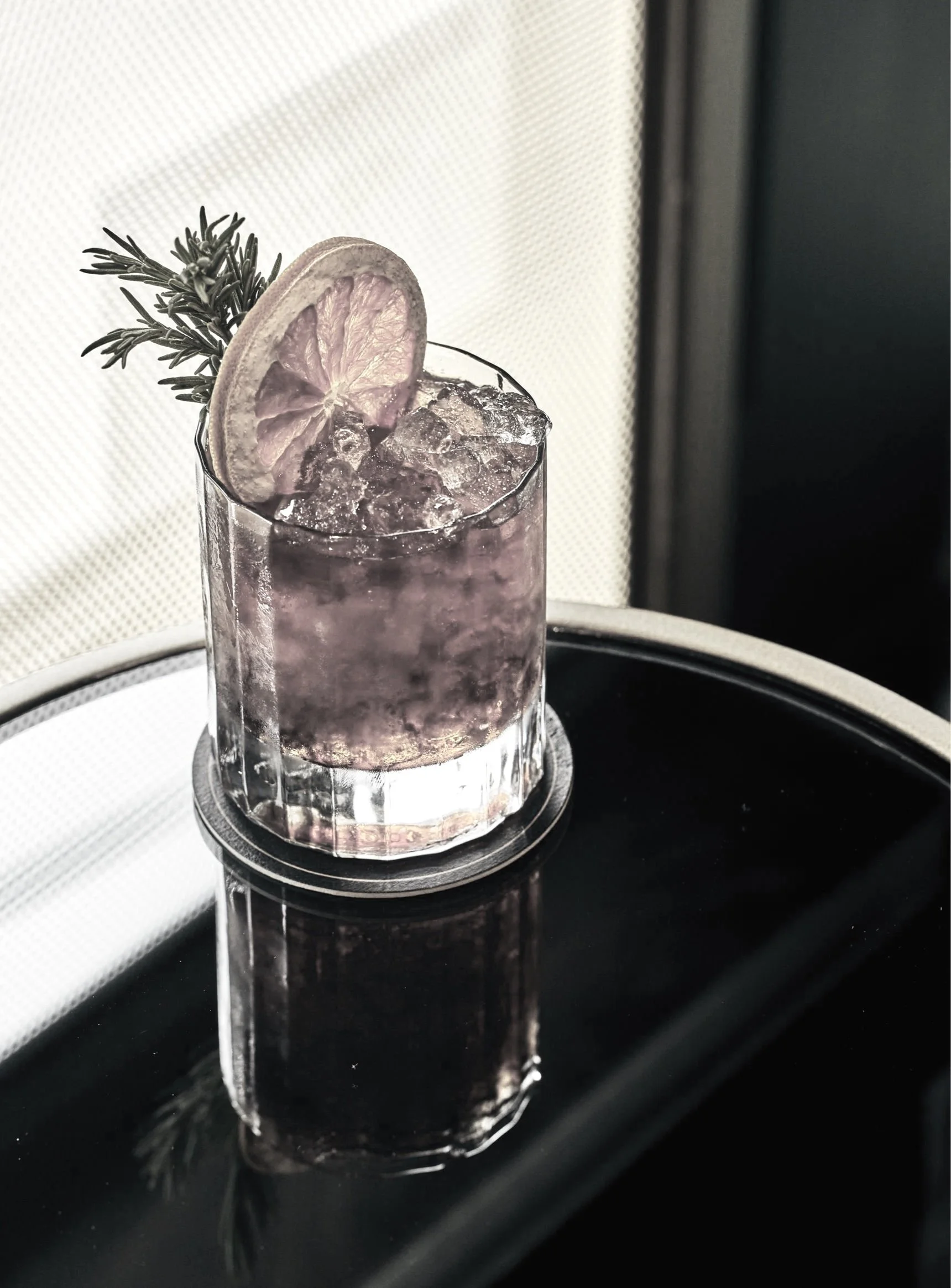 THE LOBBY BAR