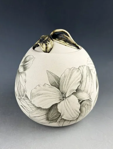 Tillium urn 6280.jpg