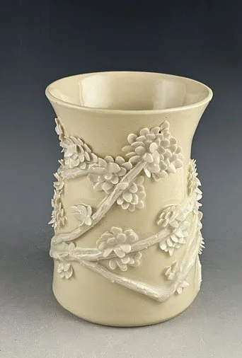 Leaf vase medium 6220.jpg