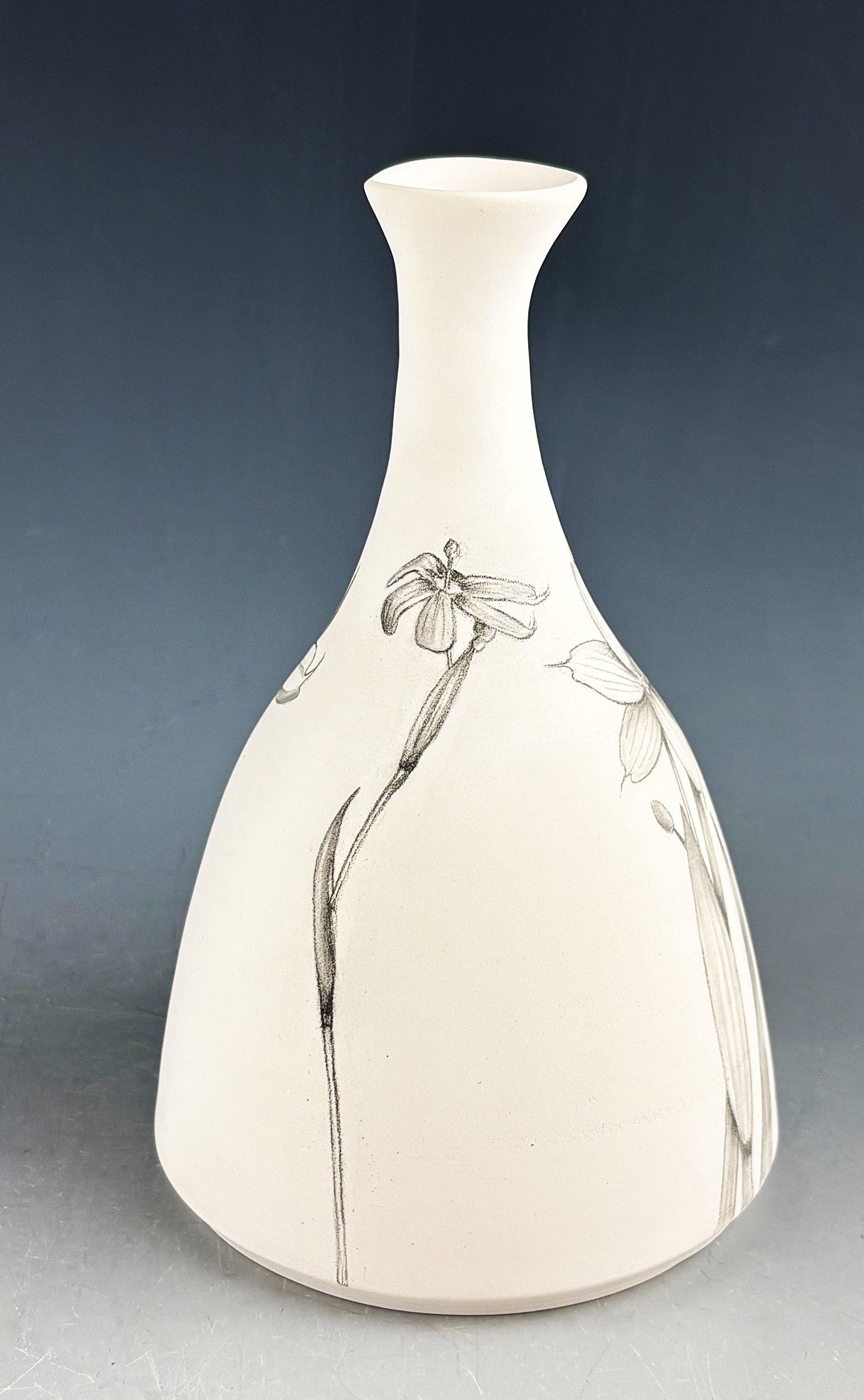 Eastern blue-eyed grass bef glaze fire 5856.jpg