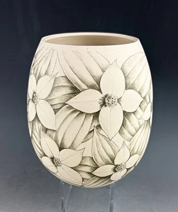 Bunchberry vase 5599 (1).jpg