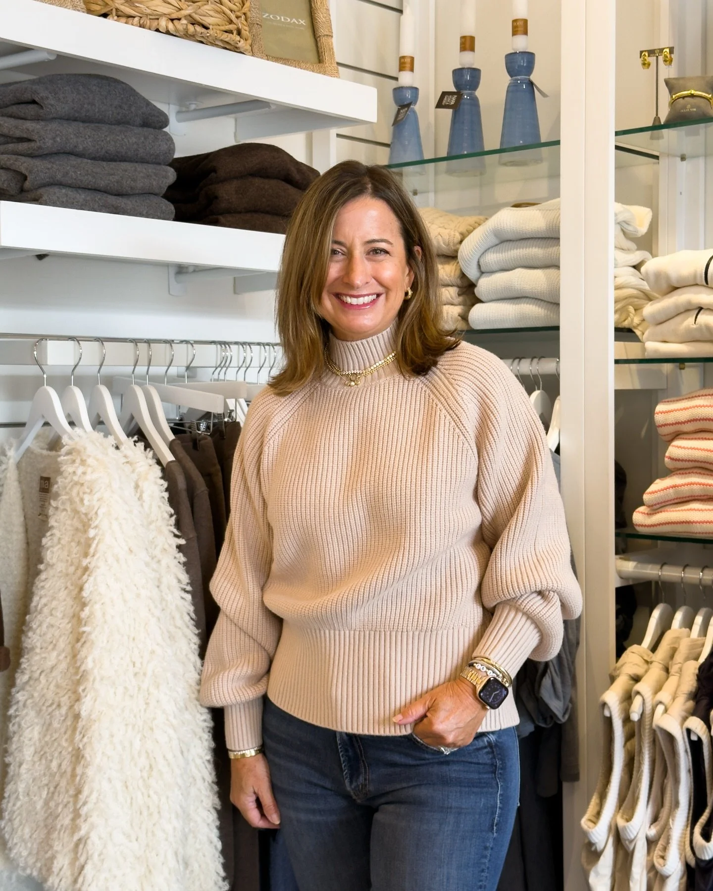 Why choose just one when both look this good? 🤎✨ @varley nailed the perfect knit - chic, cozy, and ready for a pumpkin-spice latte.
Stop by and find your new go-to fall sweater!
#greenvillede #greenvilledelaware #delawareshopping #shoplocalde #gre