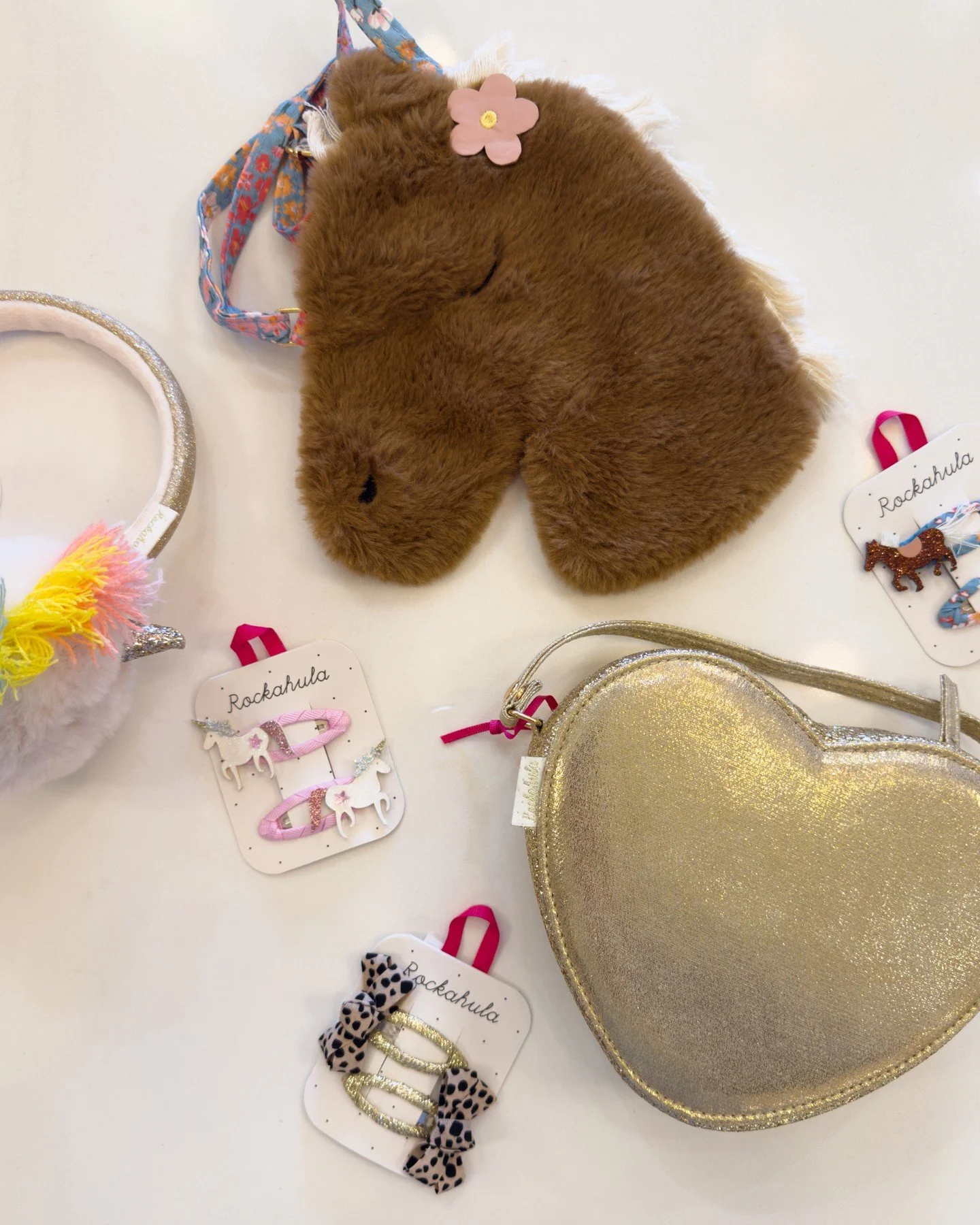 Unicorns, ponies, sparkles, and ALL the giggles - @rockahulakids is here to make every outfit magical. 🦄🐴💫
Stop by to snag the sweetest clips, bags + more before they disappear!
#greenvilledelaware #delawareshopping #delawarekids #greenvillegift