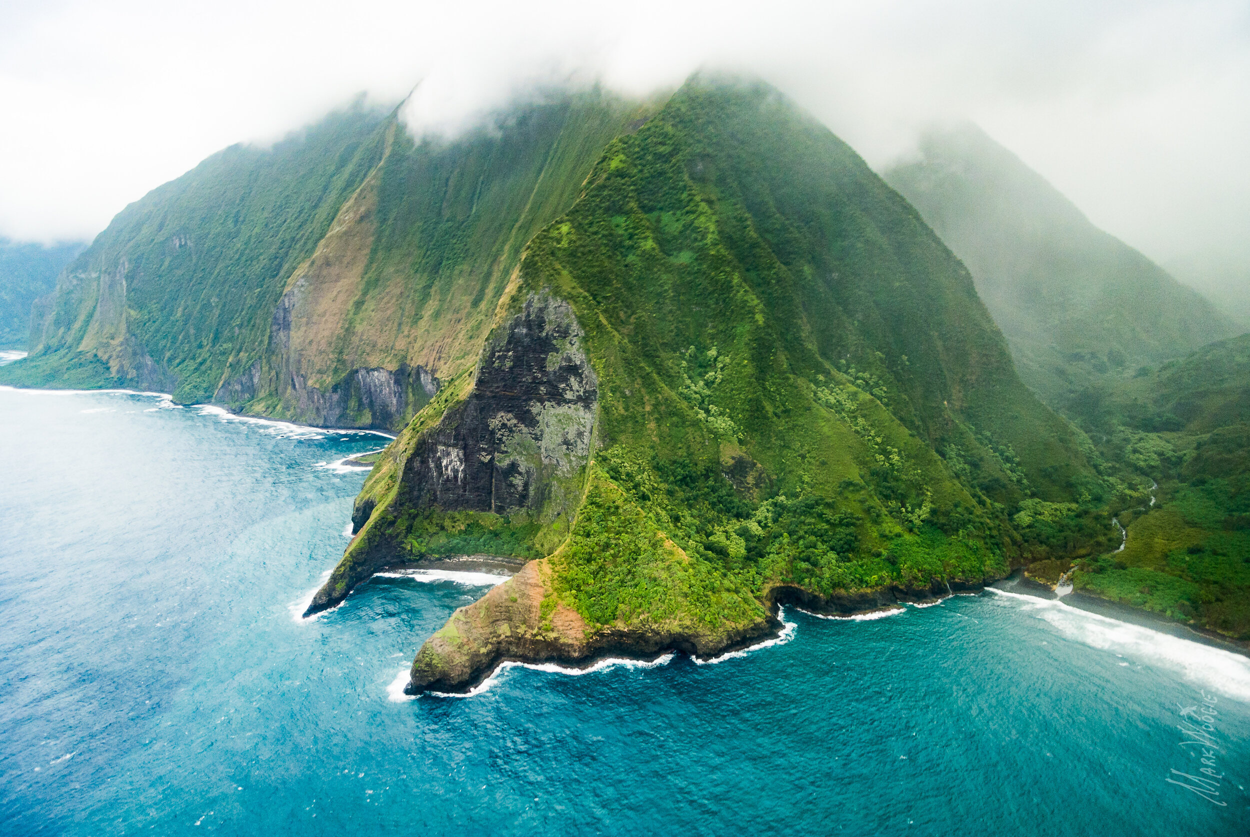 Oahu to Molokai Private Helicopter Excursion 🌱