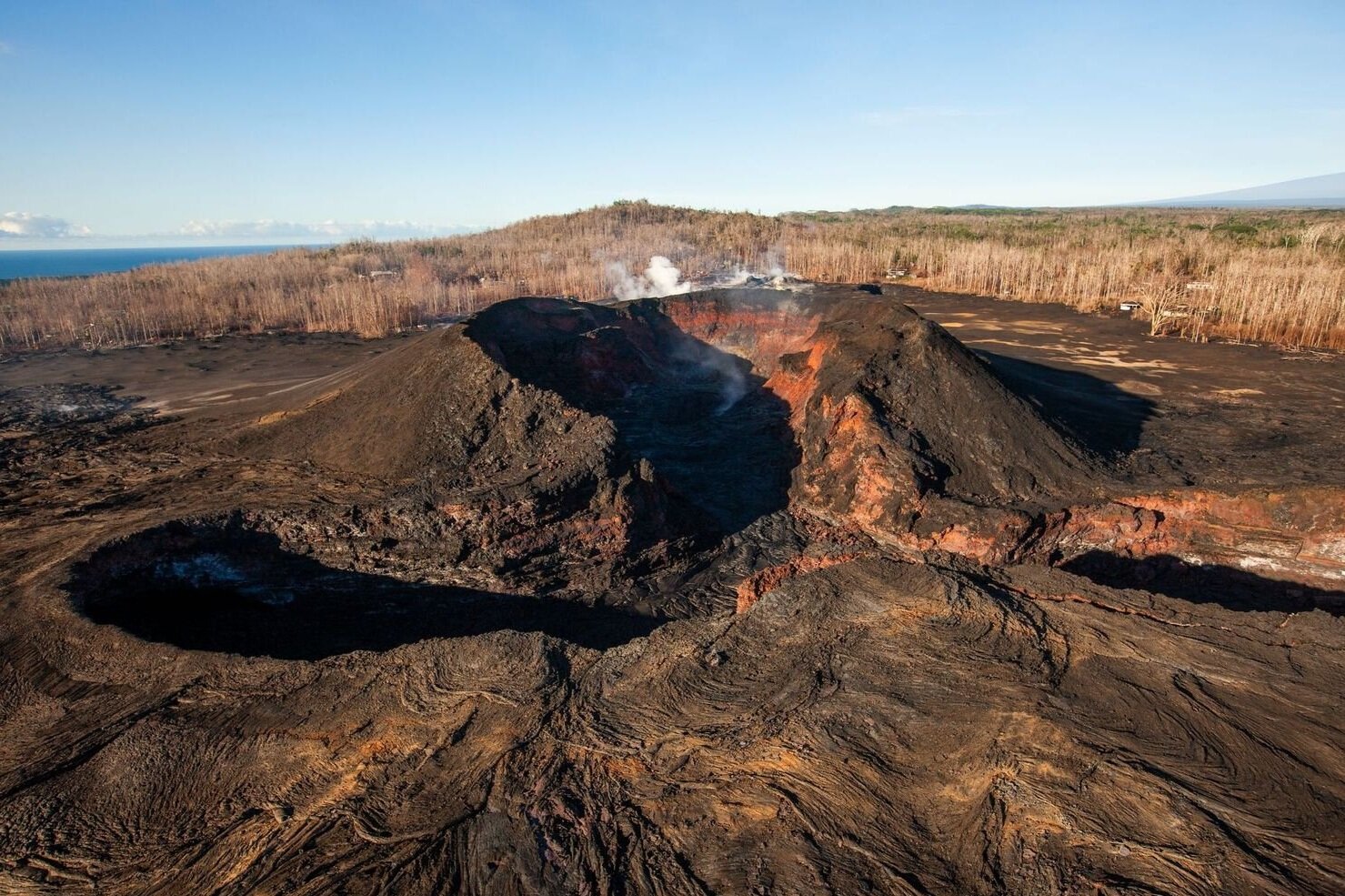 Hilo Private Helicopter Lava and Rainforest 🌱 