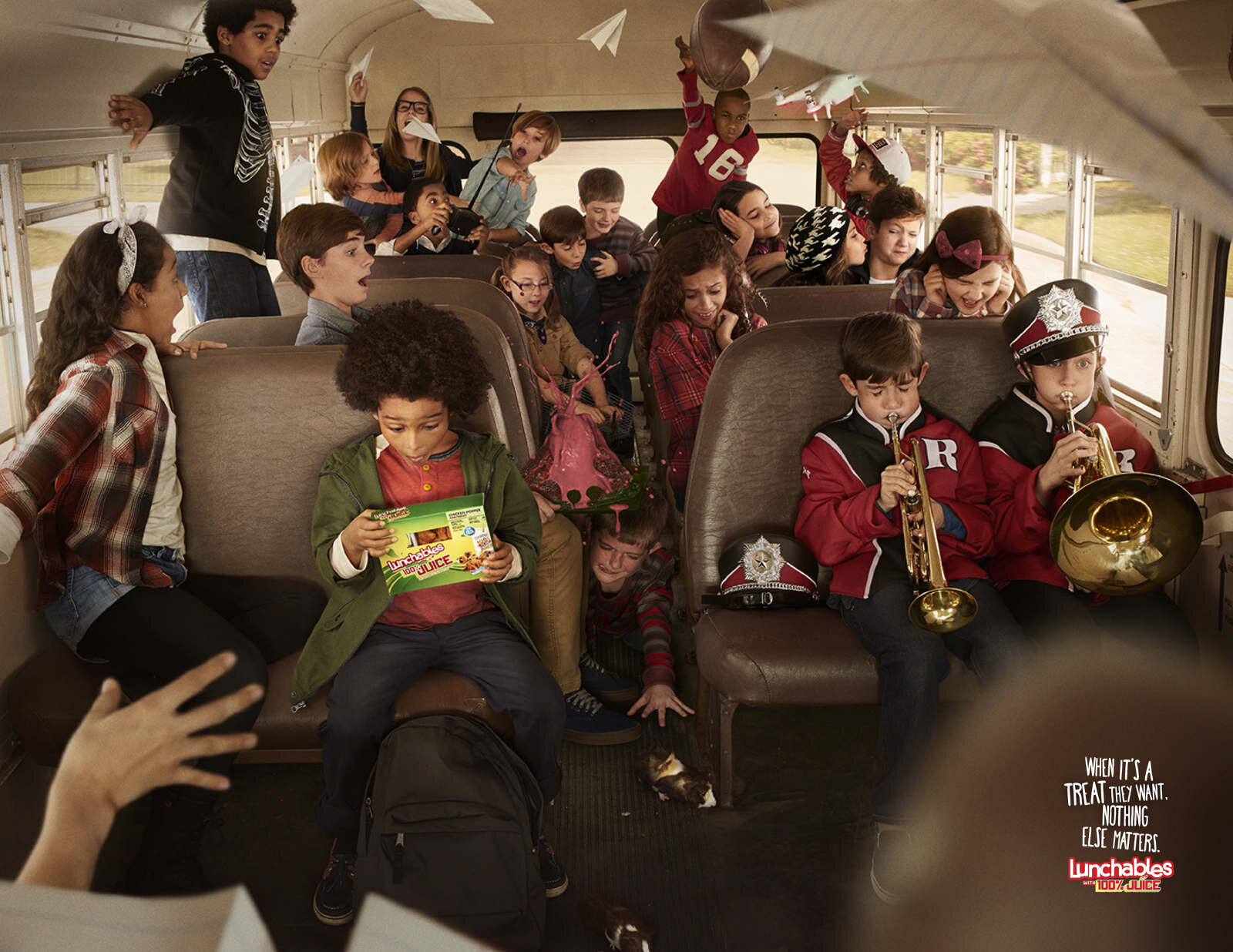 Lunchables_CHAOS_BUS_030916_1600_c.jpg