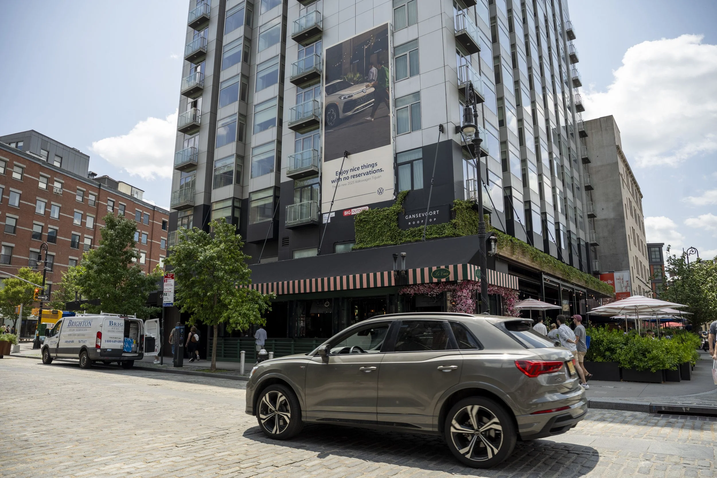 NewYorkNY-BigOutdoor-Wallscape-NYW122-Approach-06162025-3.jpg