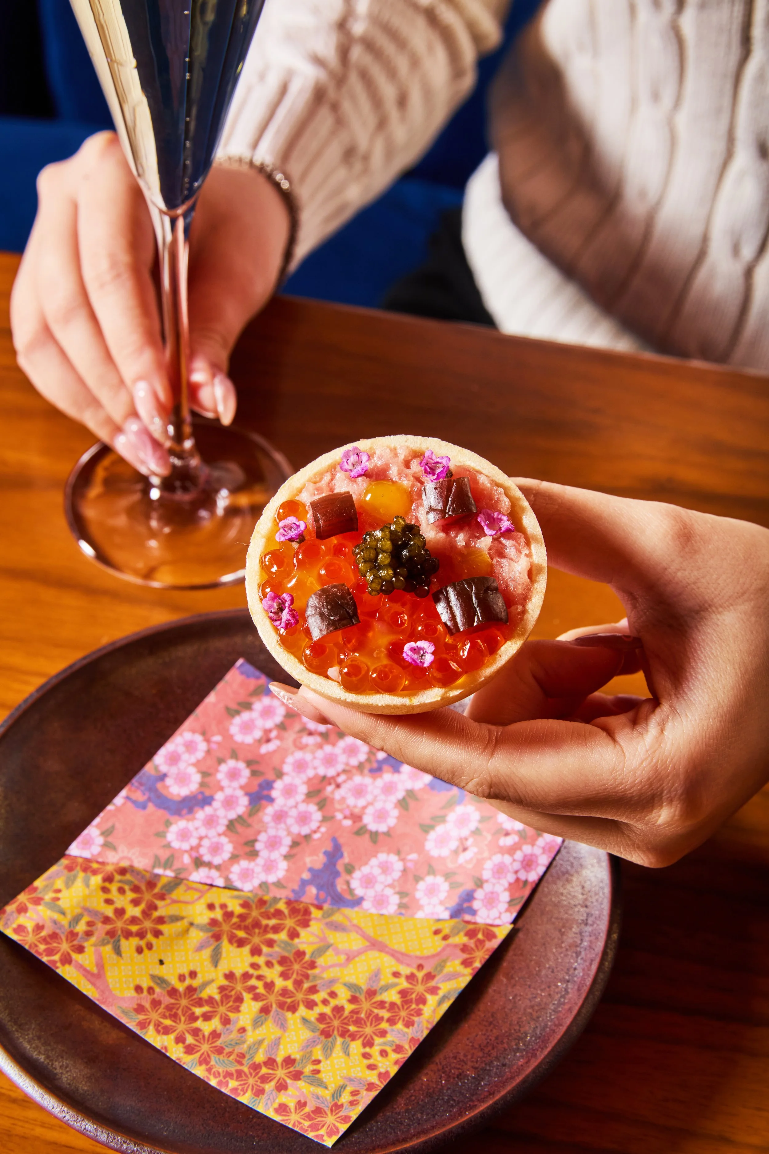 MinamiTO Valentines 2026 - Amuse - Monaka 2.jpg