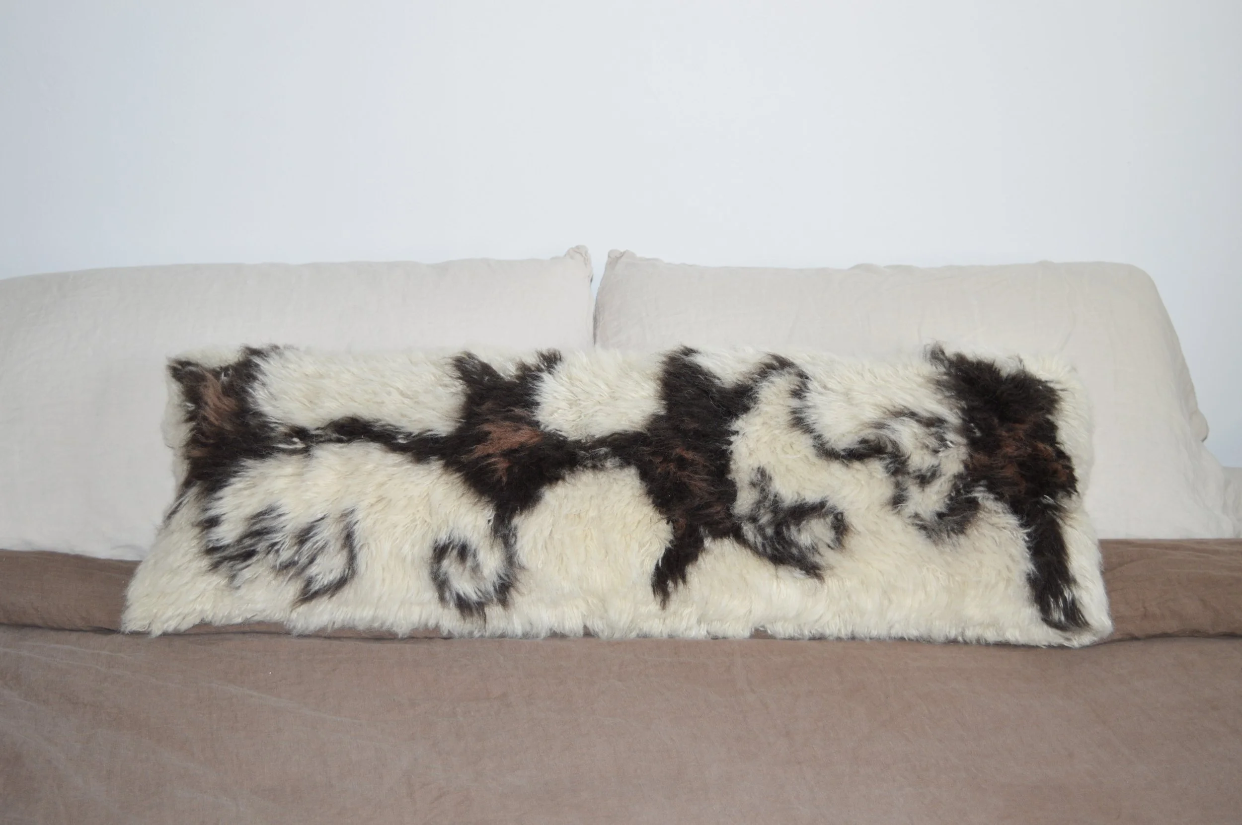 The Swirly Star Lumbar Pillow Cover