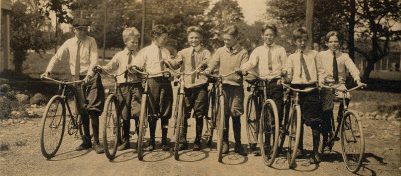 Bicycles 1917 -wide.jpg
