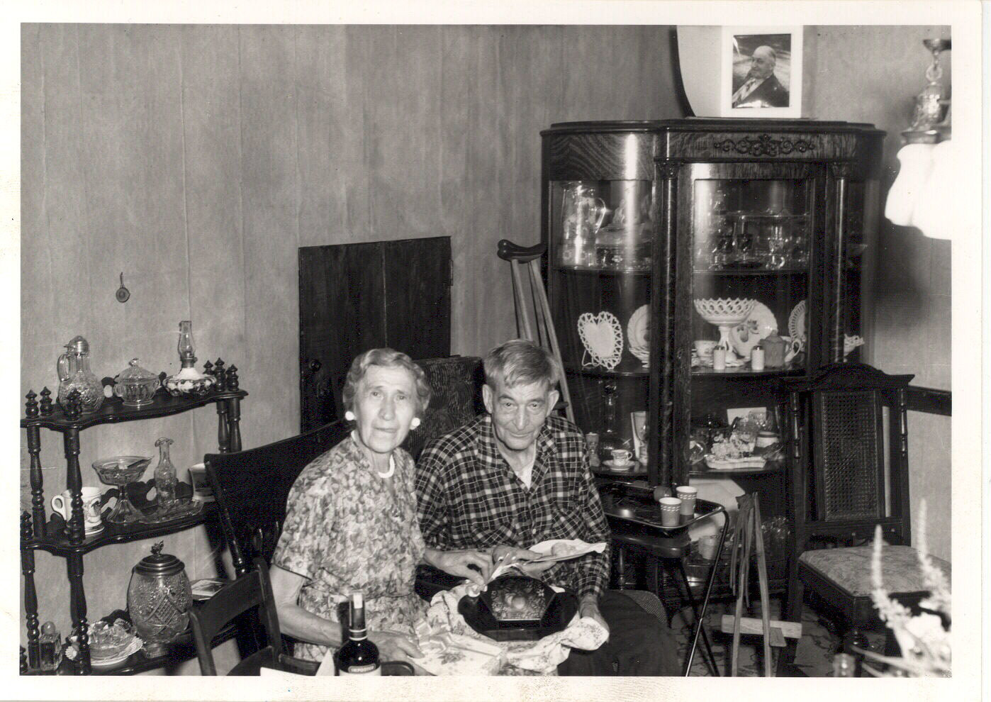Goet-Lizzie-steve parlor 1960.jpg
