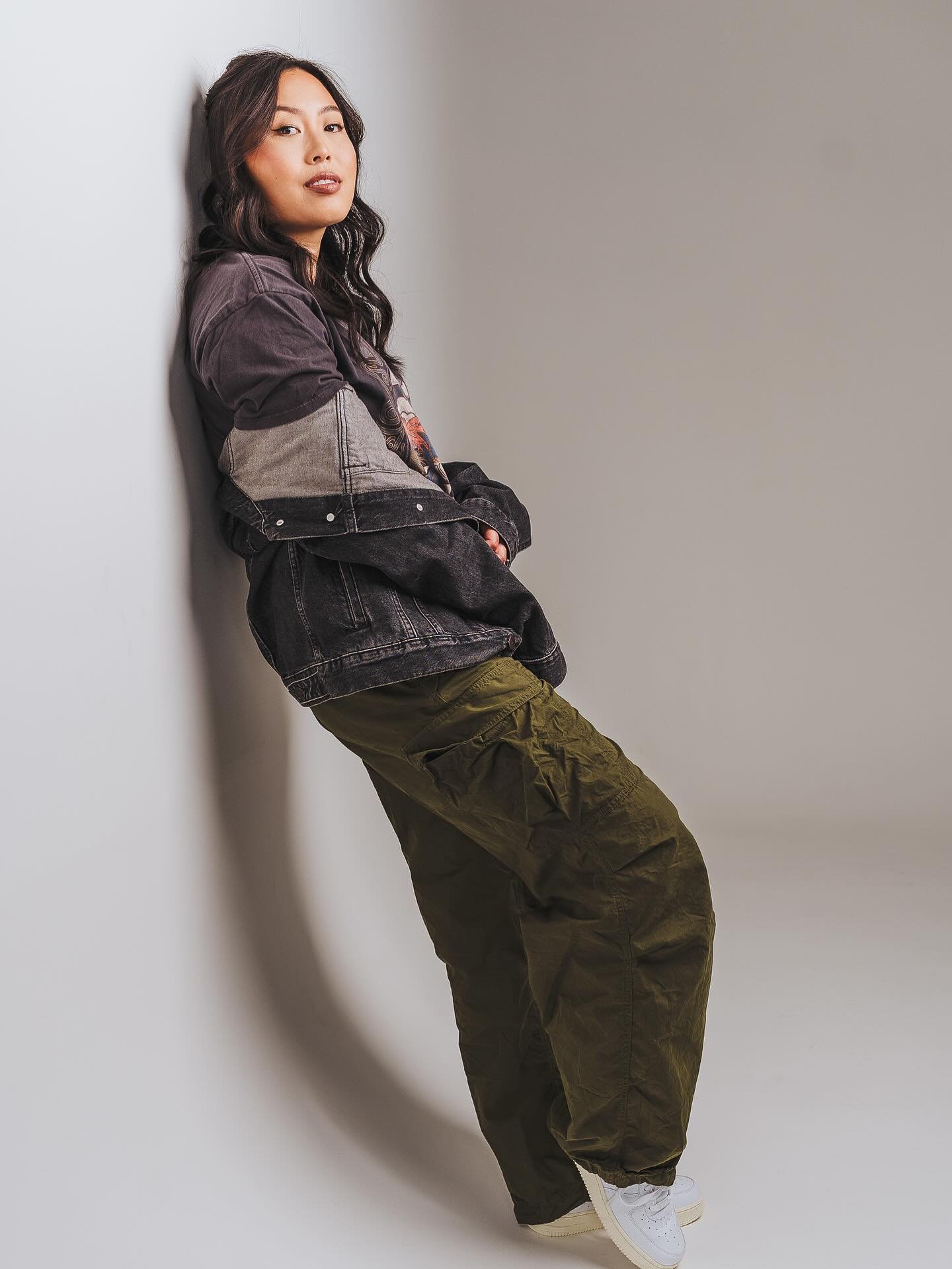 SUCH a great 4 look shoot with @melanieauyeung to get her off to a stellar start with her new reps!! 
Melanie is such a light and was a joy and a breeze to work with. Truly a dream and I absolutely love the vibe of this whole shoot 🥰🩷📸