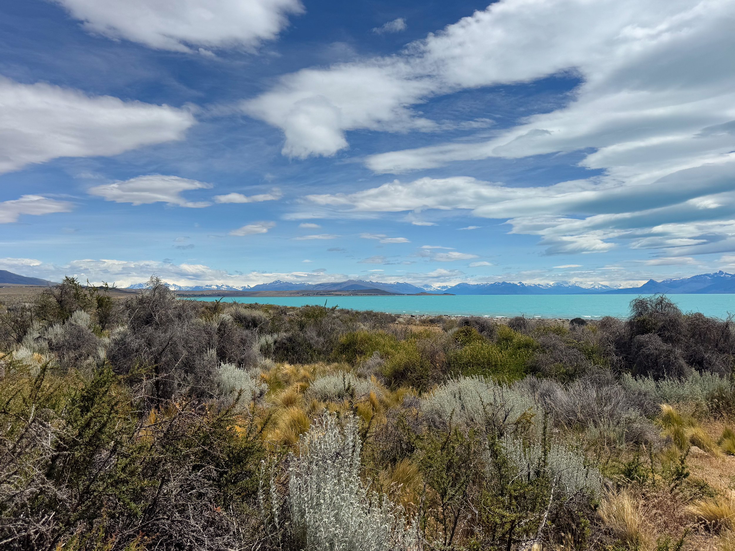 Lago_Argentino_02.jpg
