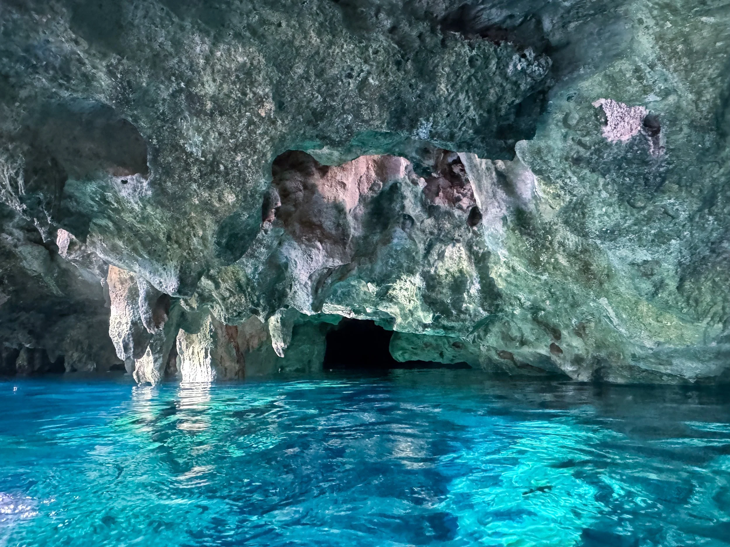 Gran_Cenote_01.jpg