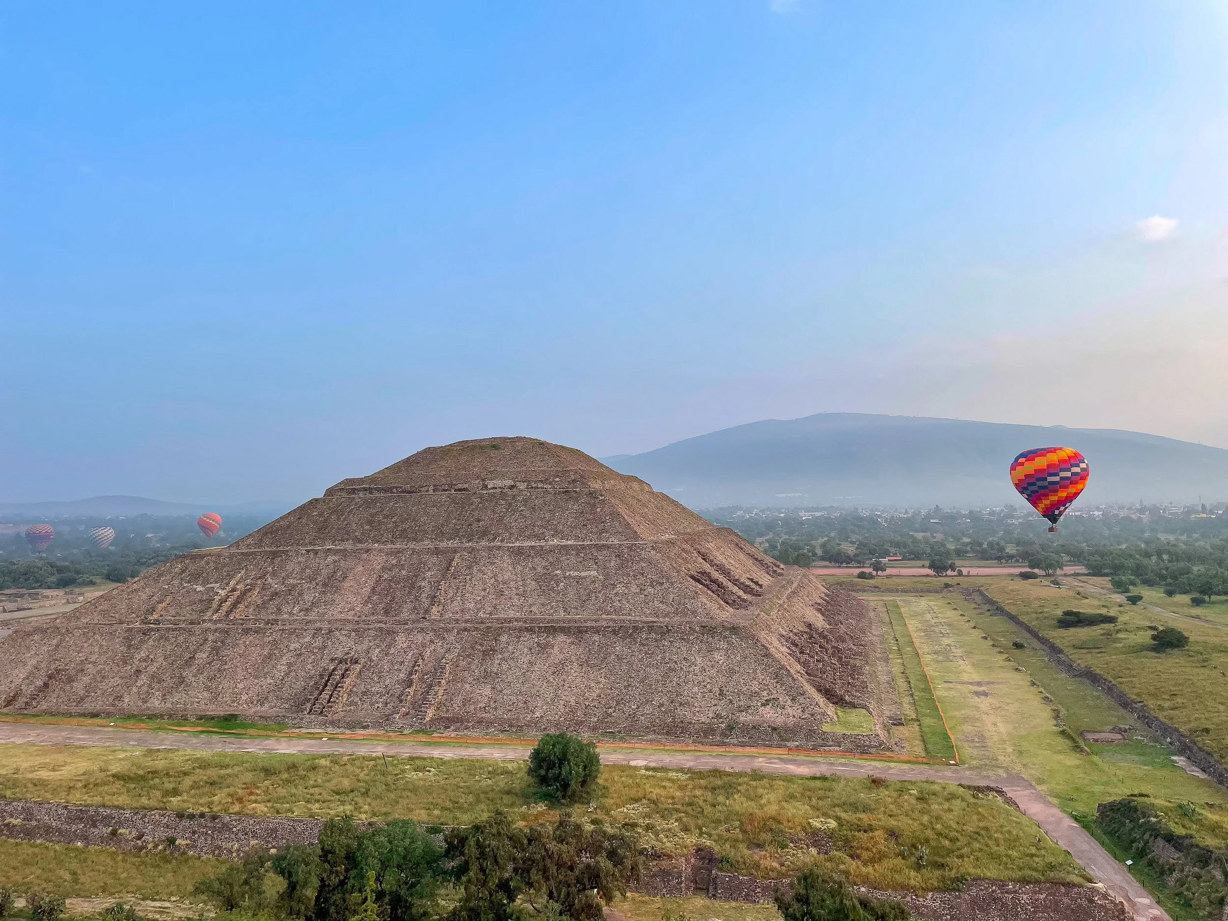 Teotihuacán_Hot_Air_ Balloon_01.jpg