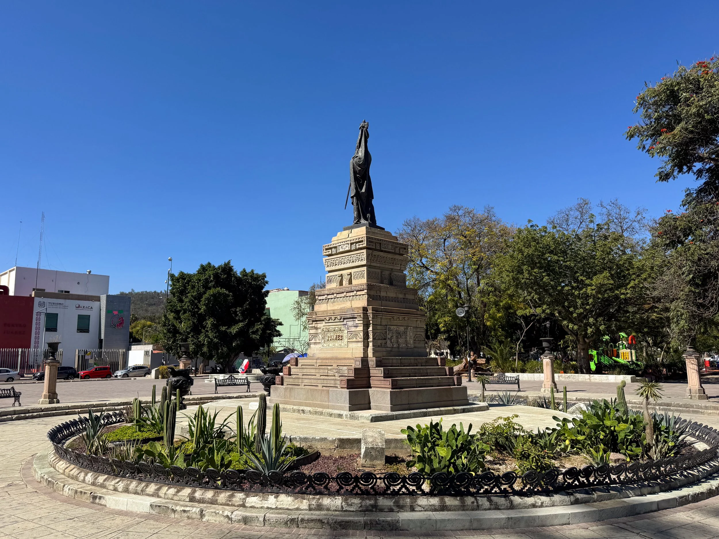 Oaxaca_Jardín_Labastida_01.jpg
