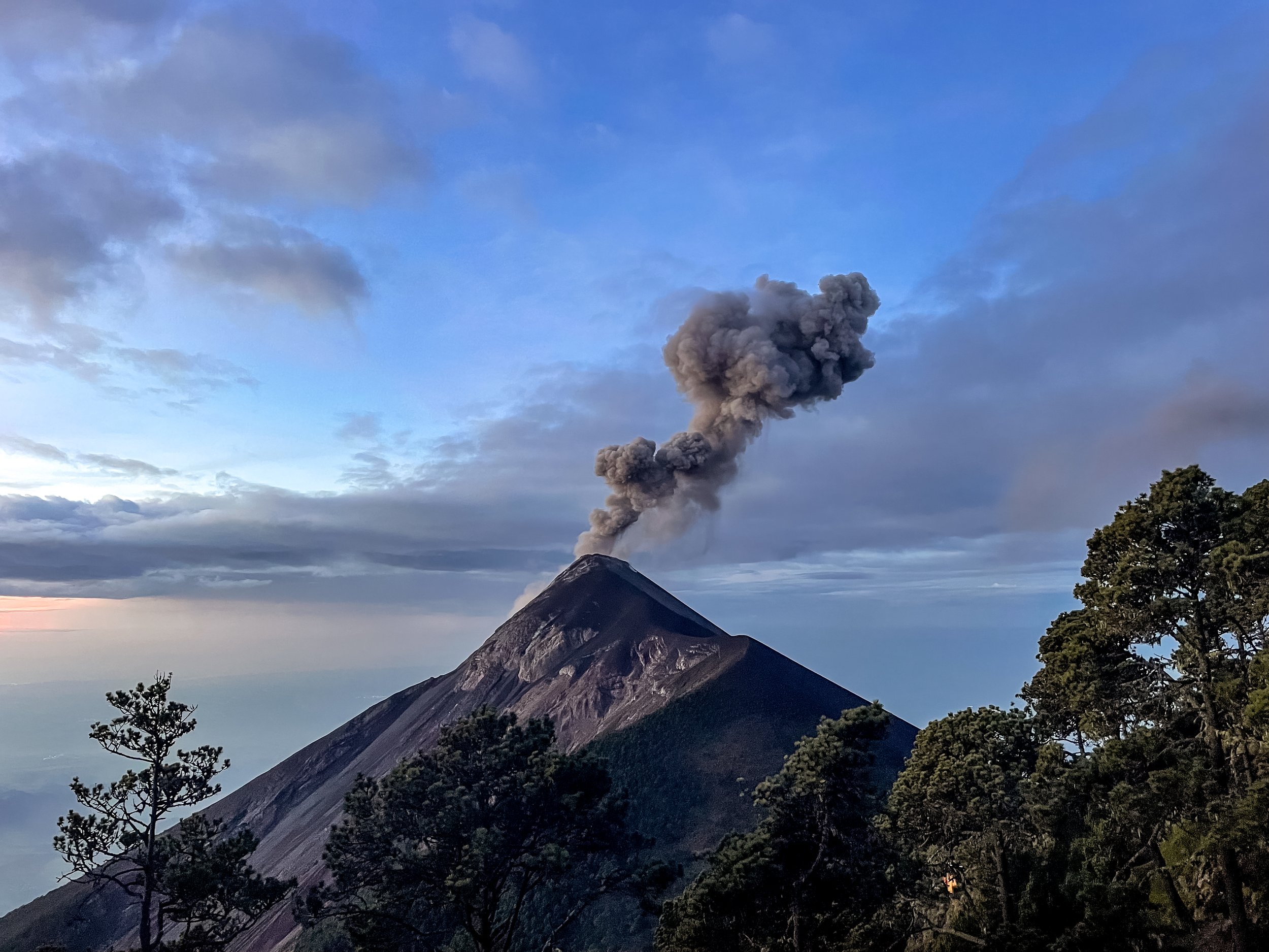 Volcan_de_Fuego_10.jpg