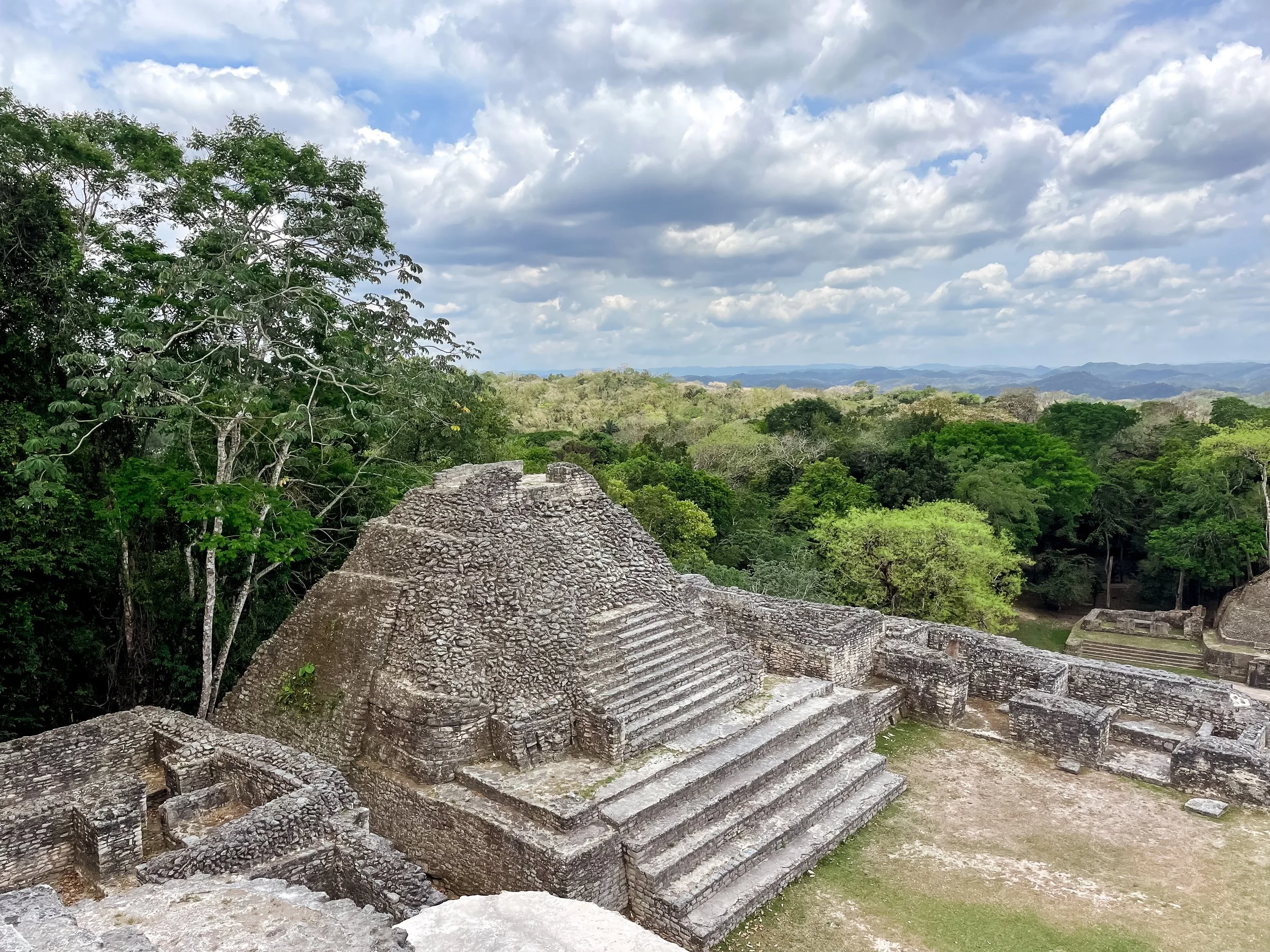 Caracol_Mayan_Ruins_03.jpg