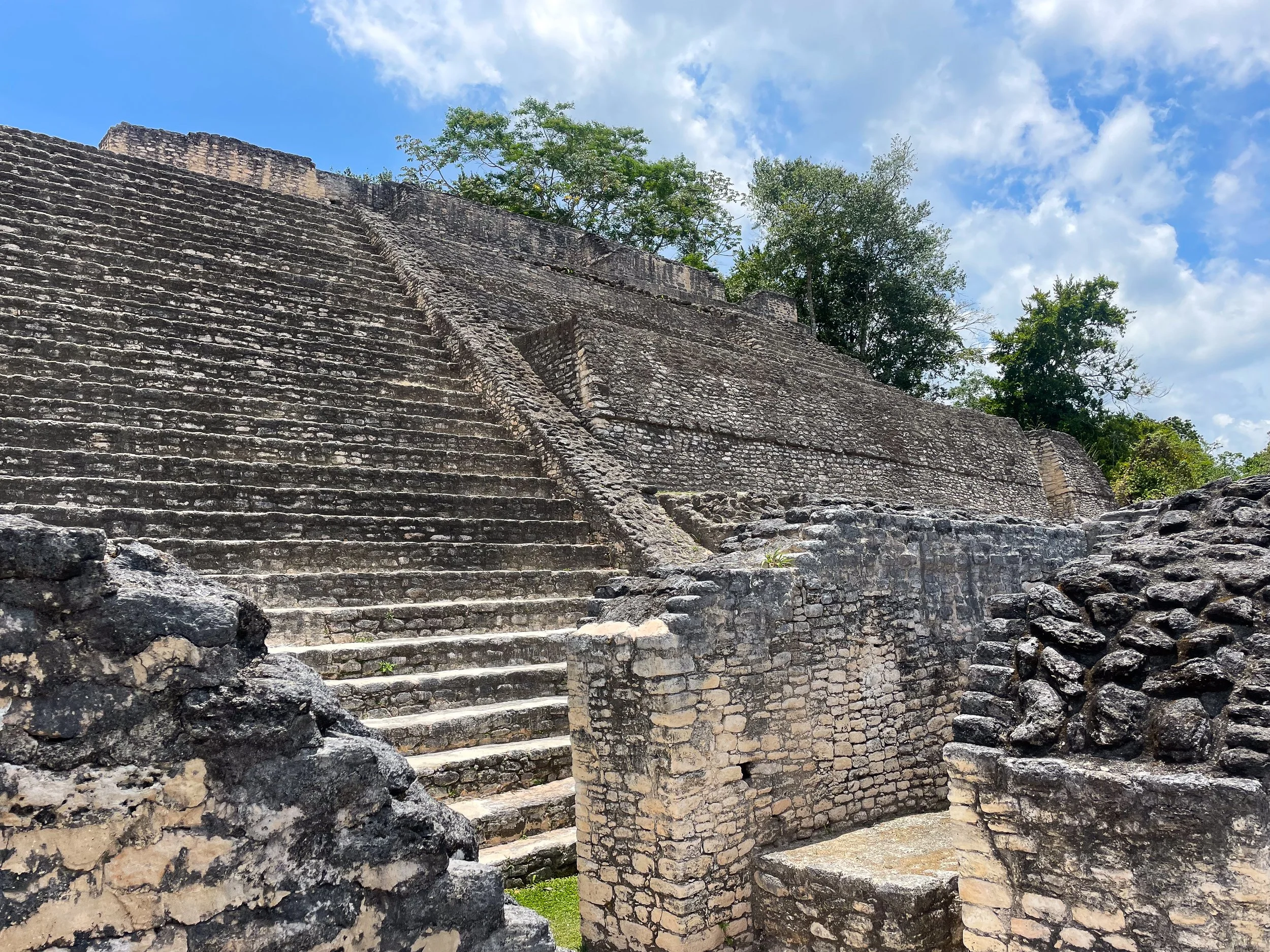 Caracol_Mayan_Ruins_06.jpg