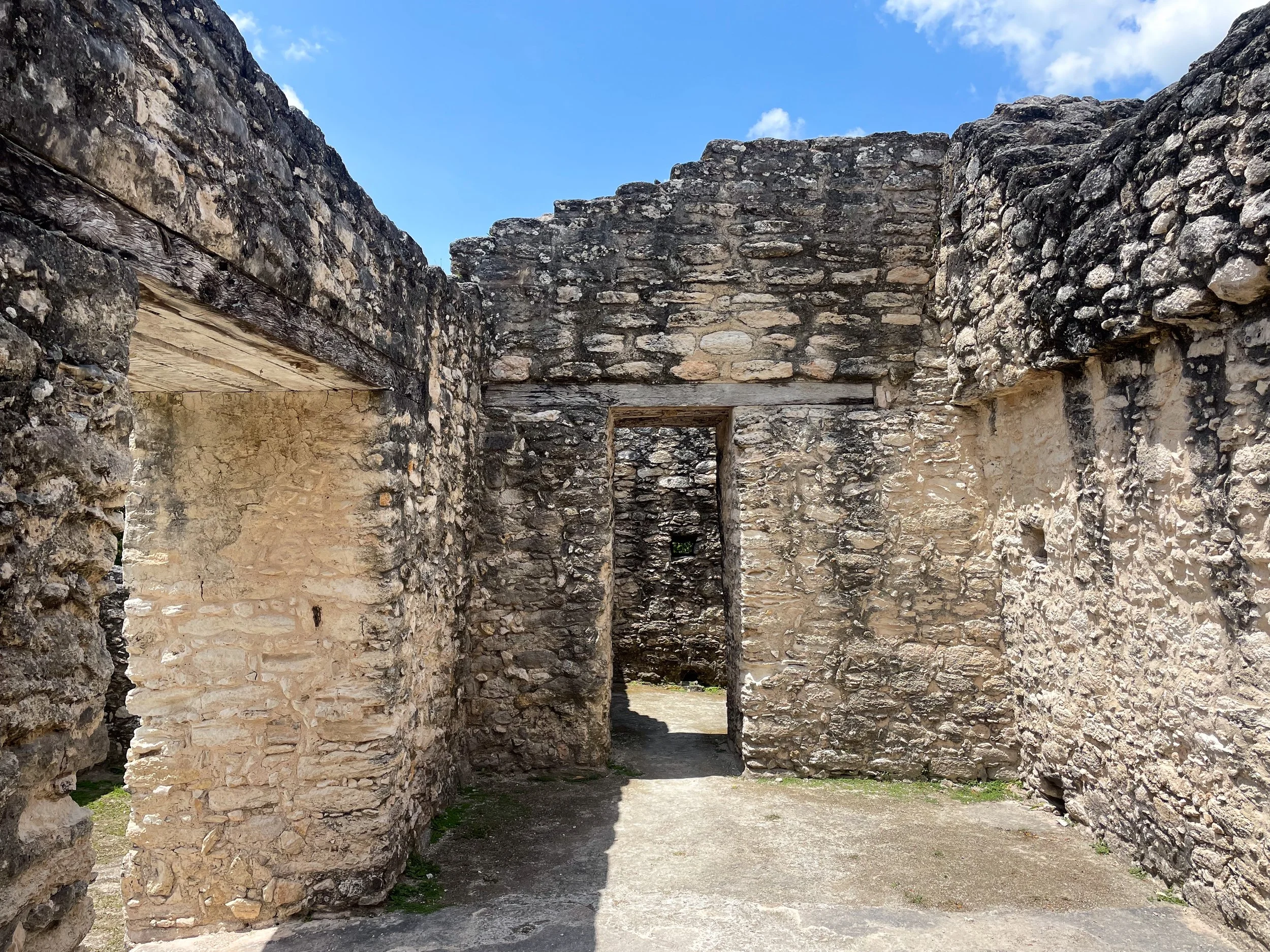 Caracol_Mayan_Ruins_15.jpg
