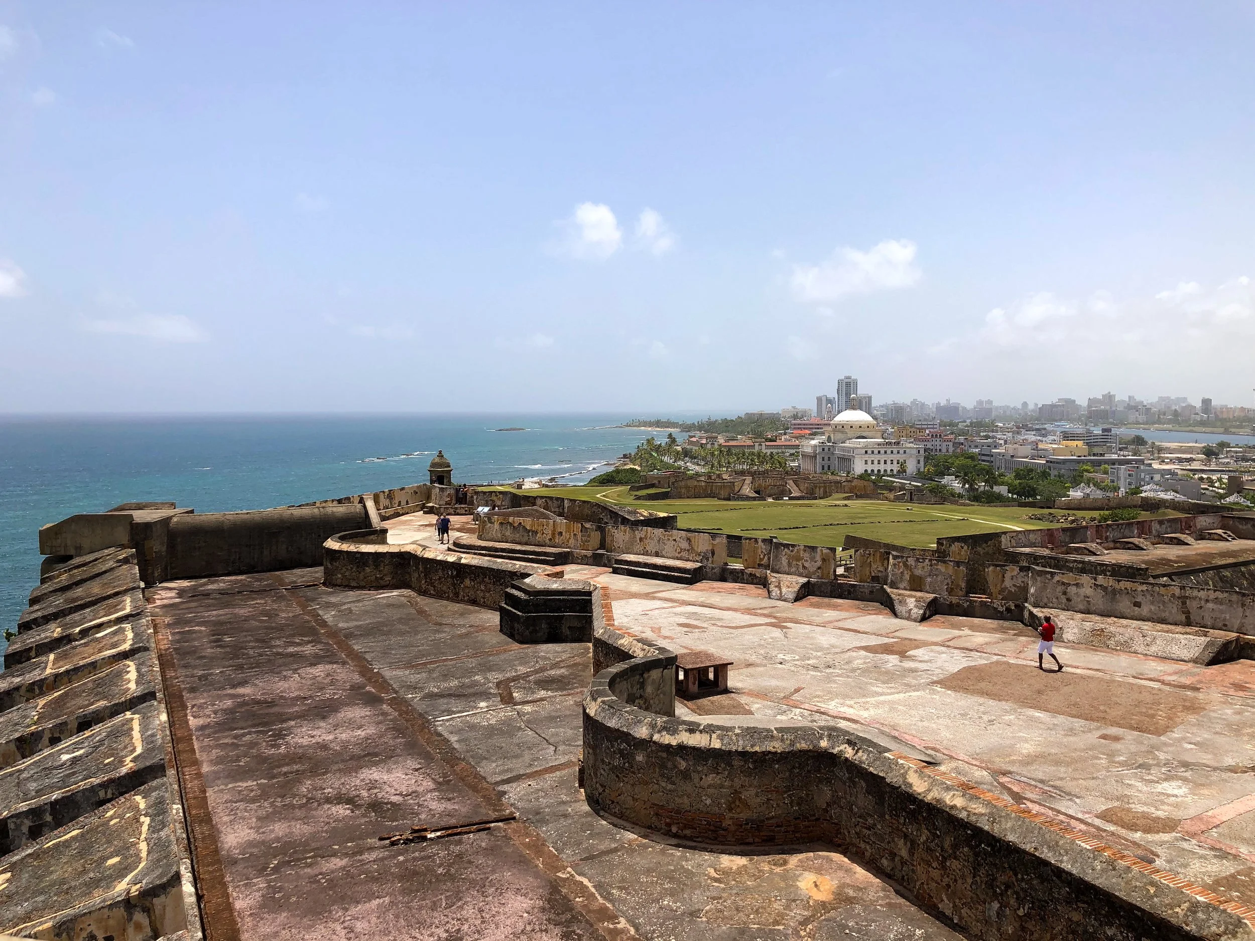 Castillo_de_San_Cristobal_02.jpg