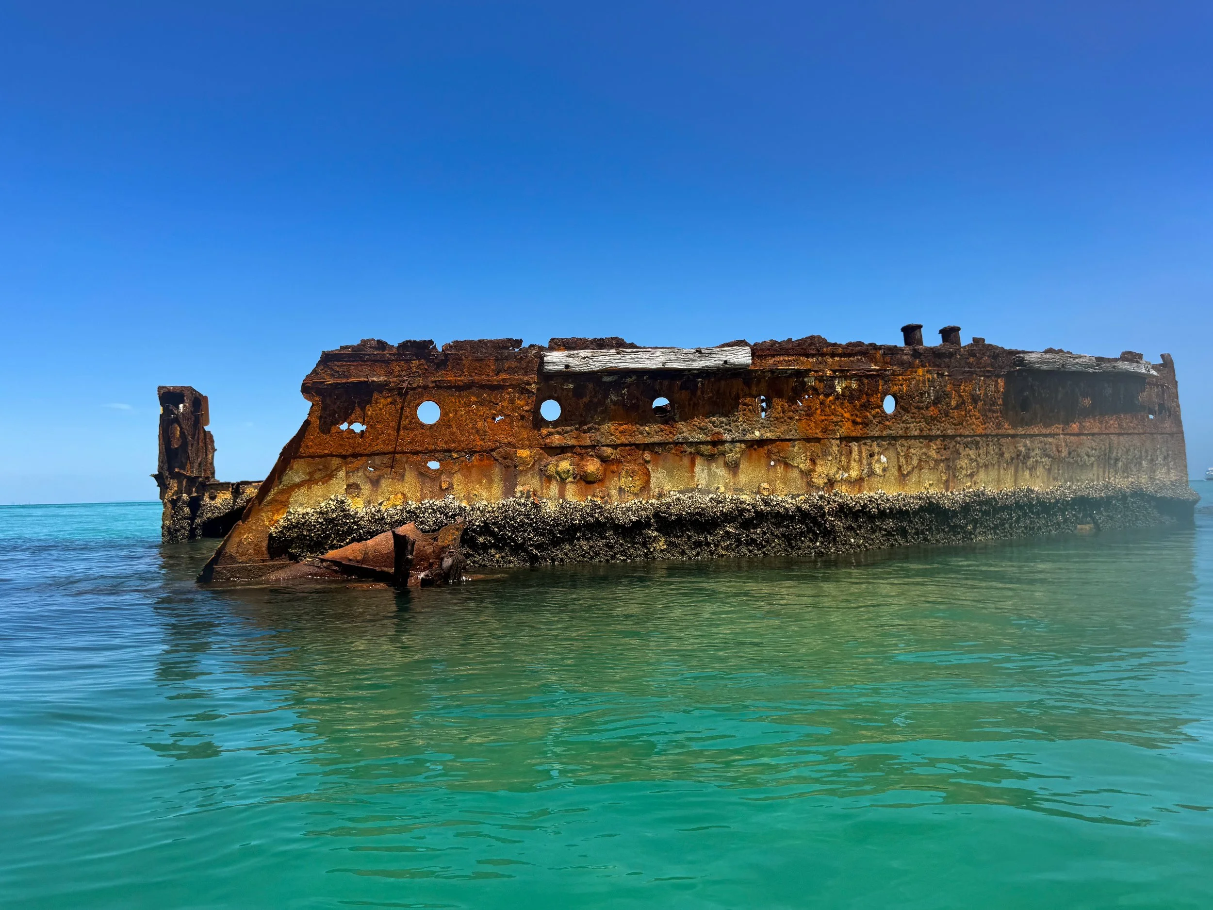 Tangalooma_Wrecks_03.jpg